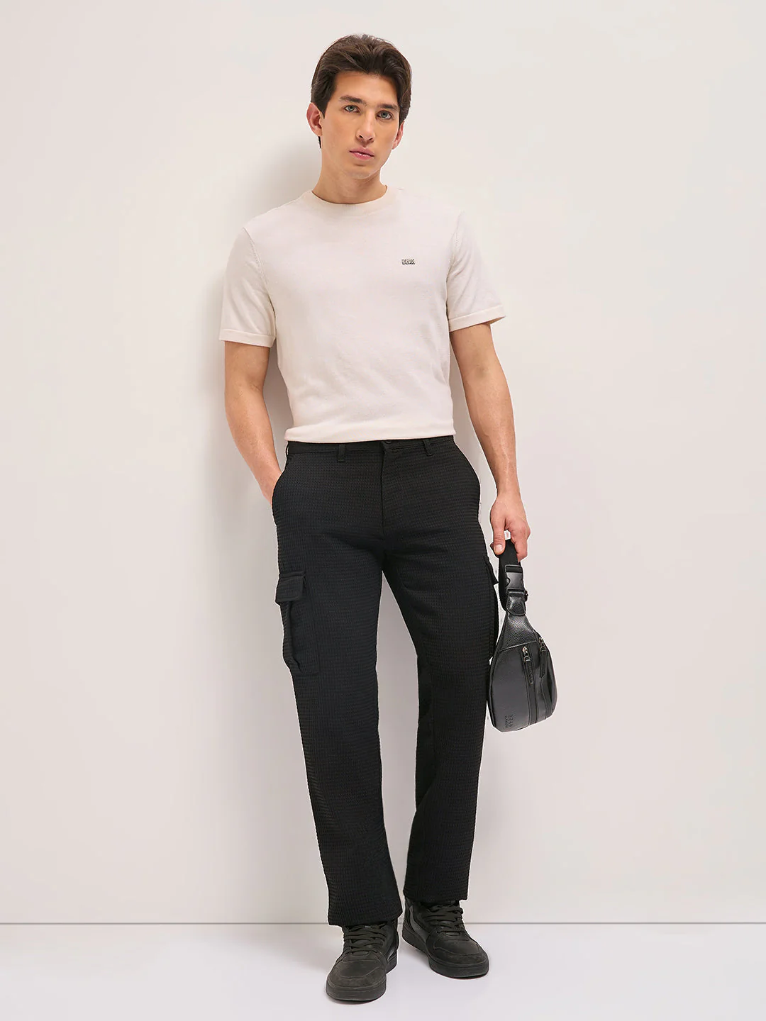 Men Black Textured Waffle Weave Straight Fit Cargo Pants - Image 4