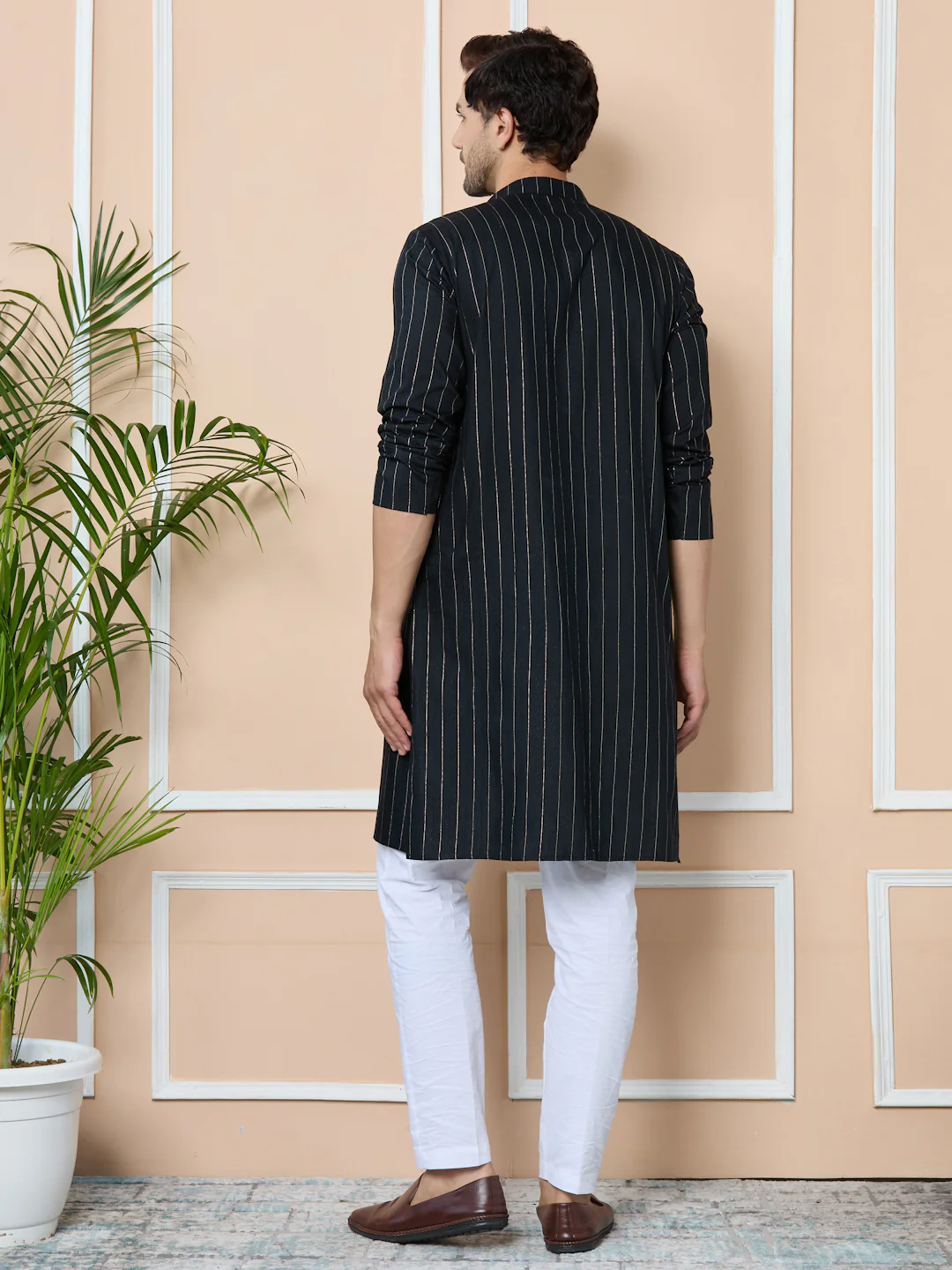 Men Black Thread Work Straight Kurta - Image 3
