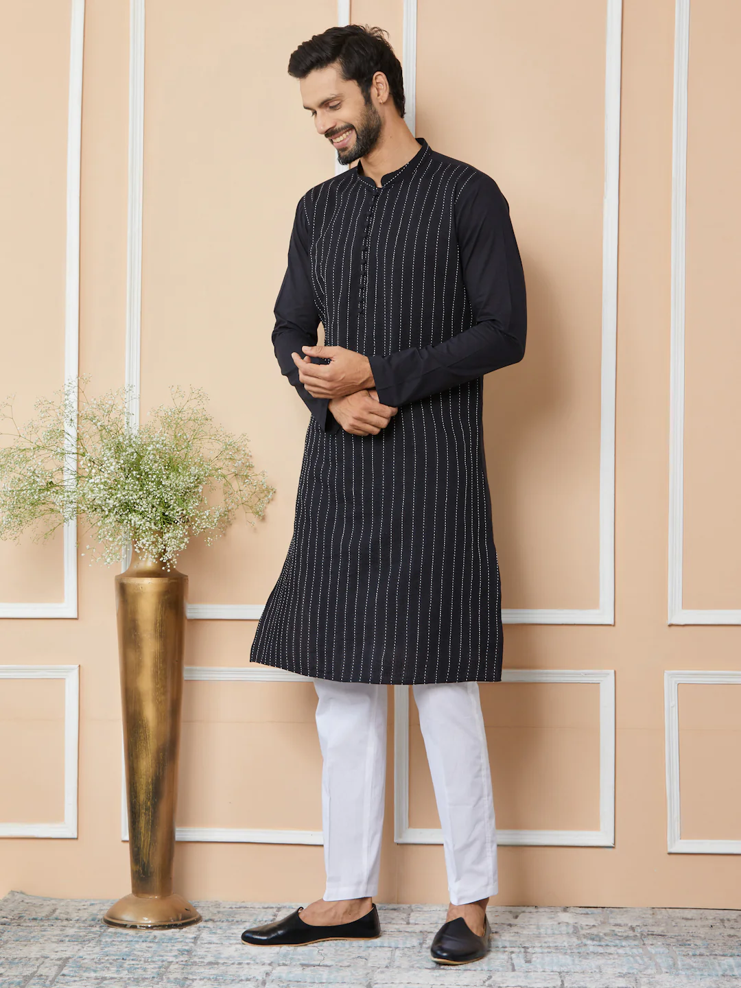 Men Black Thread Worked Pure Cotton Straight Kurta - Image 2