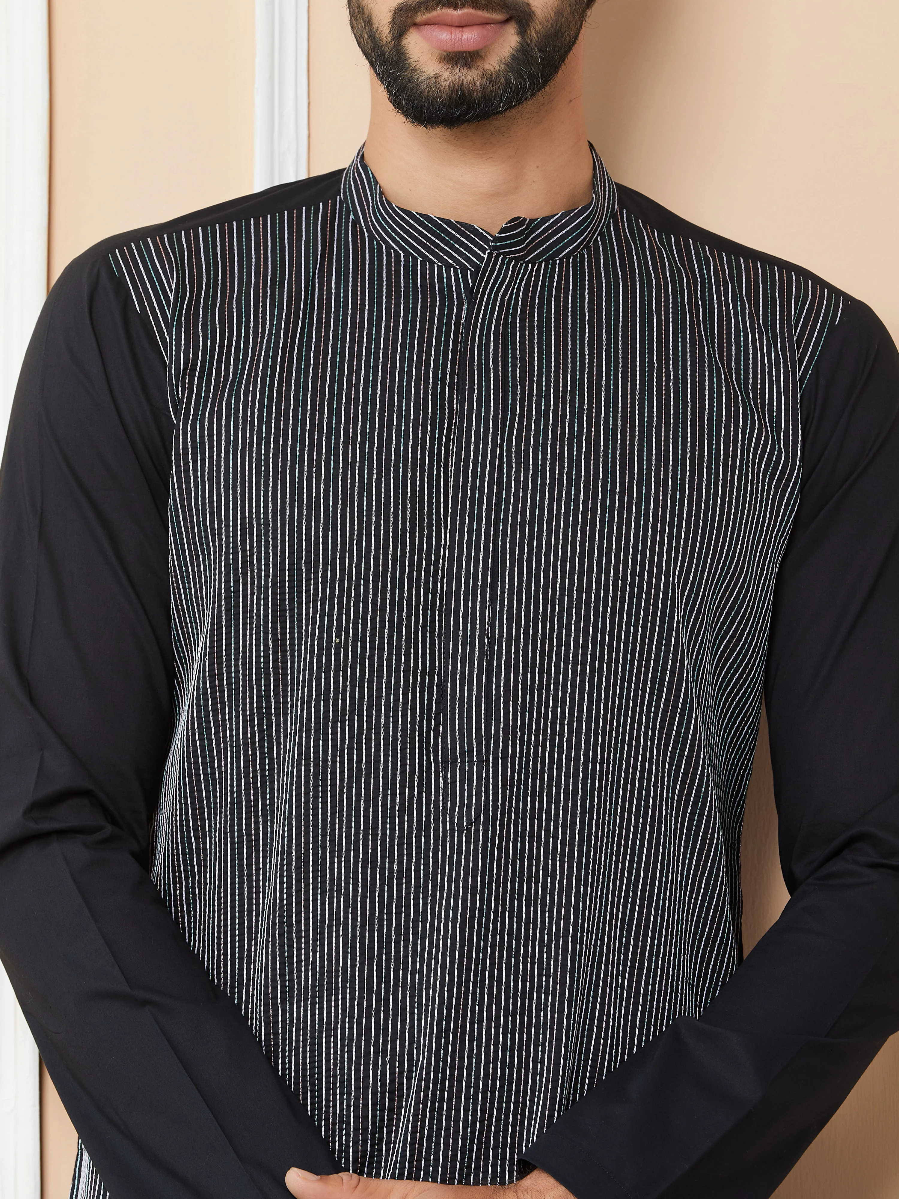 Men Black Thread Worked Pure Cotton Straight Kurta - Image 4