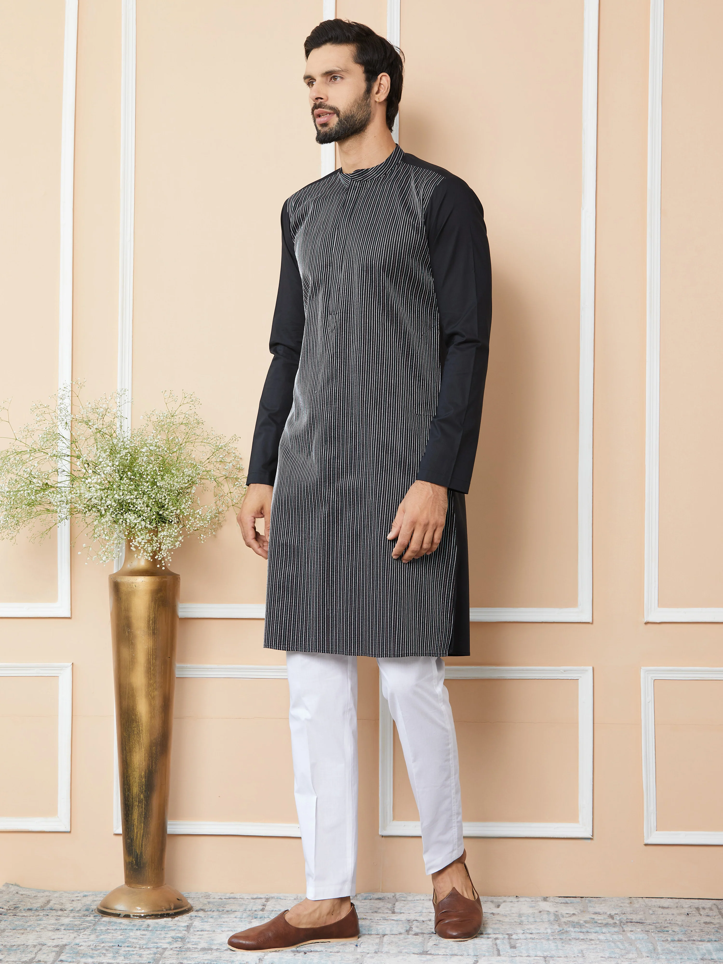 Men Black Thread Worked Pure Cotton Straight Kurta - Image 6