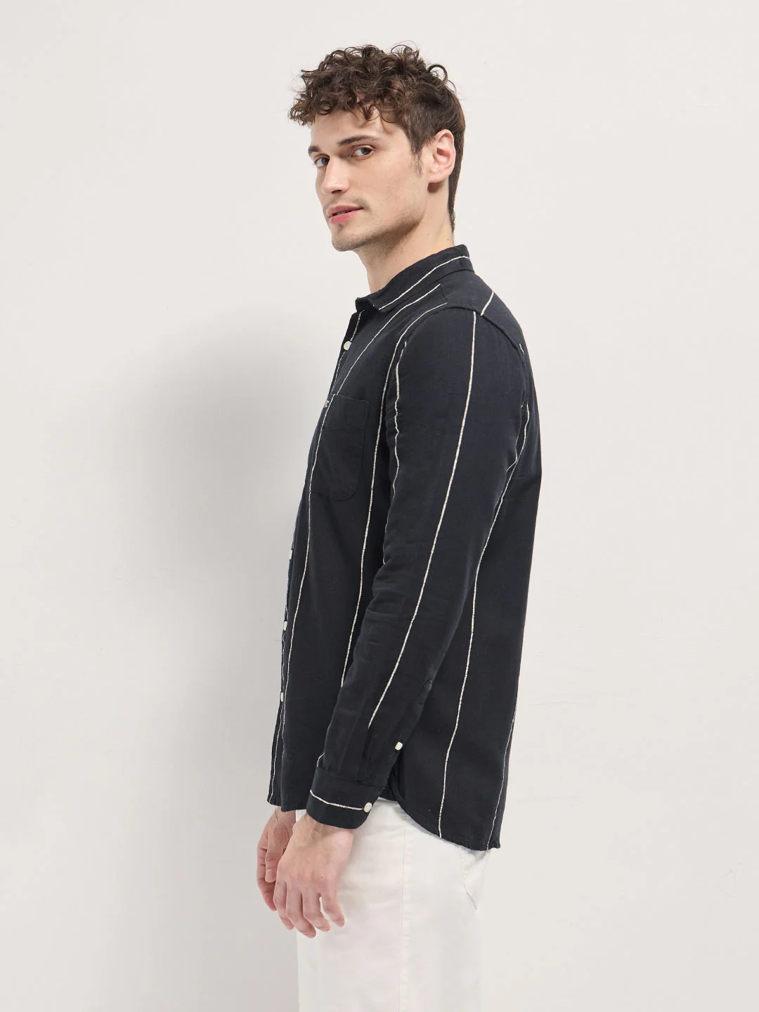 Men Black Vertical Stripes Slim Fit Casual Shirt - Image 3