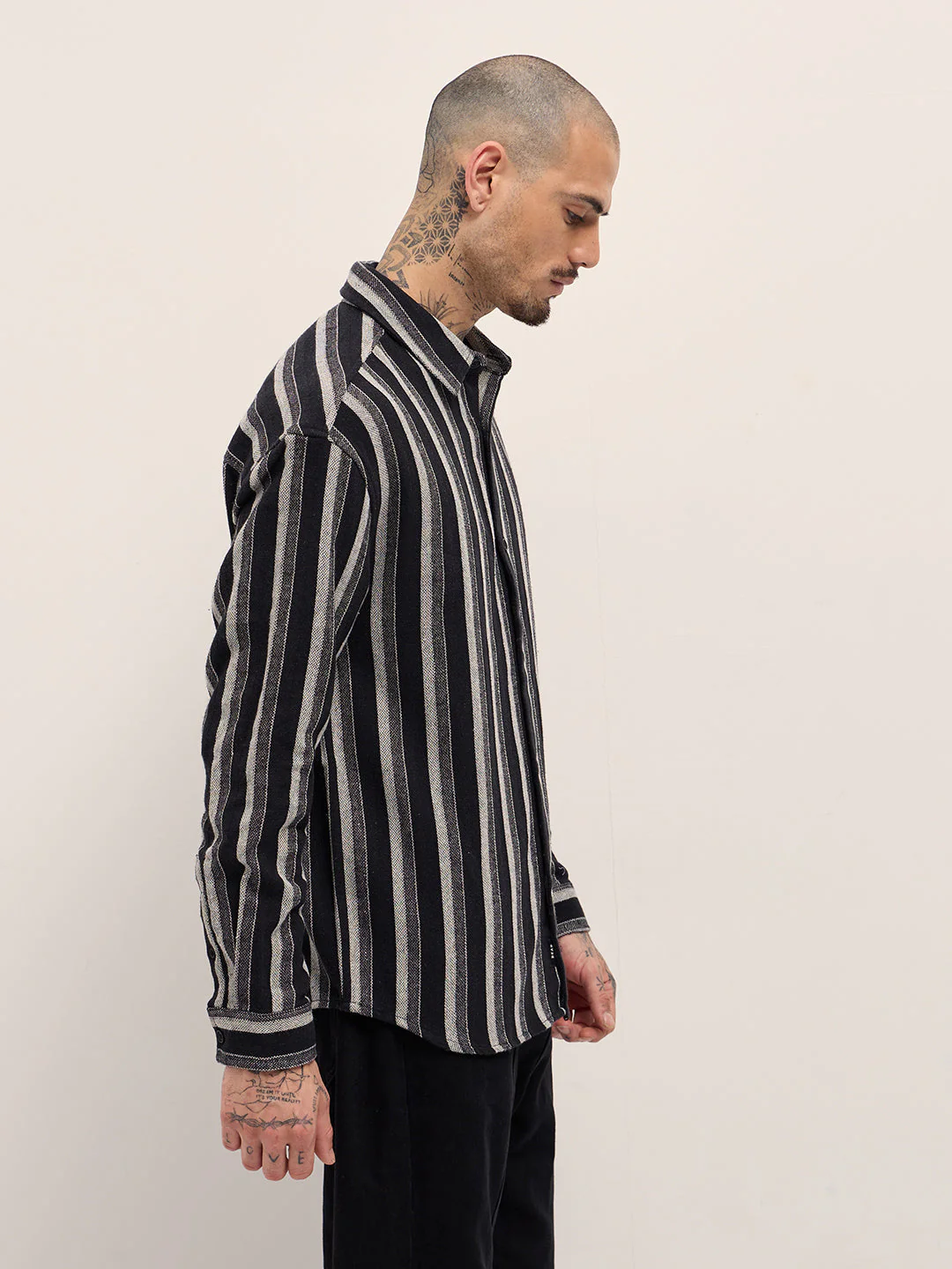Men Black Vertical Woven Stripes Relax Fit Overshirt - Image 3