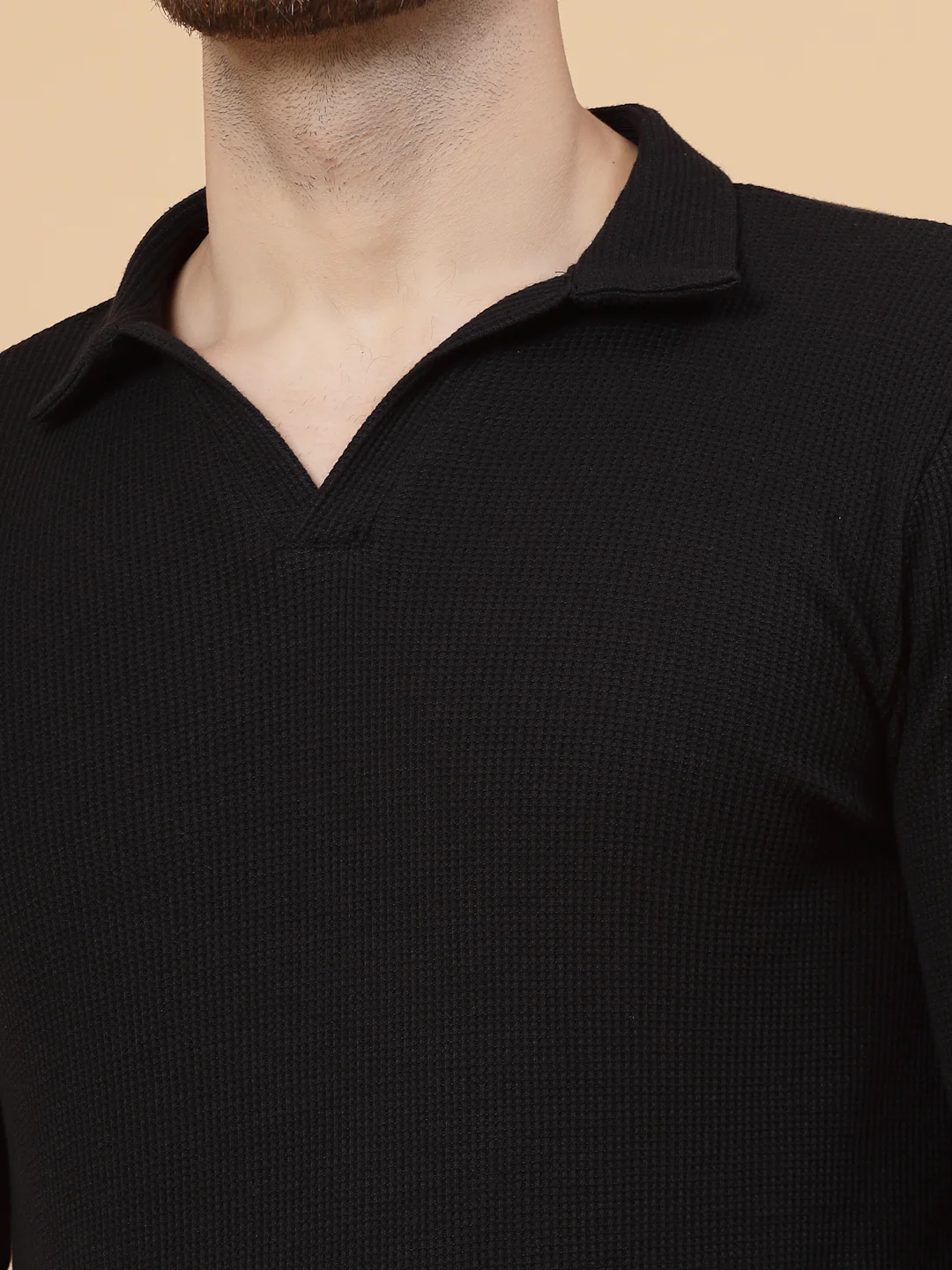 Men Black Waffle Knit T-shirt - Image 6