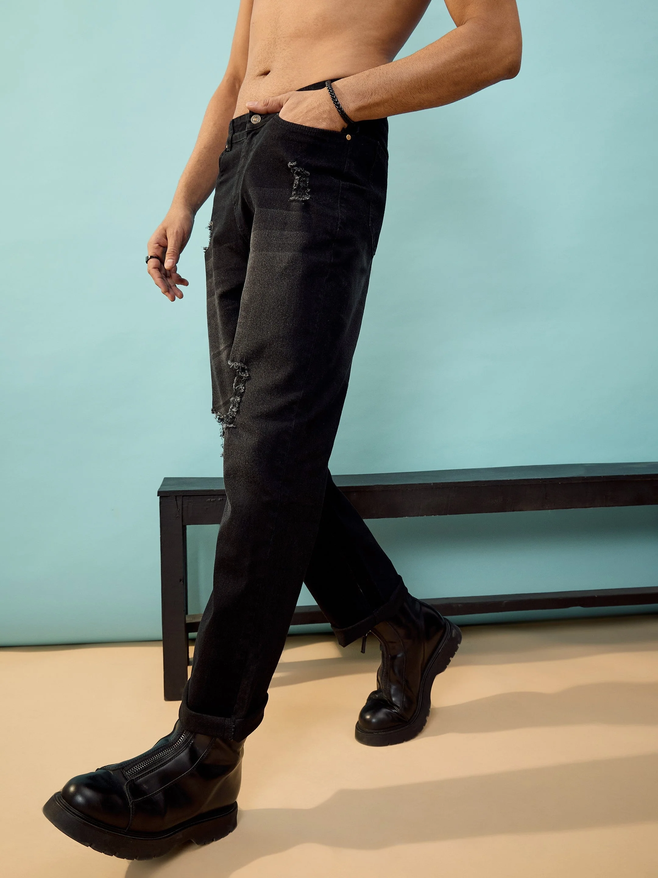 Men Black Washed Distressed Oversized Jeans - Image 5