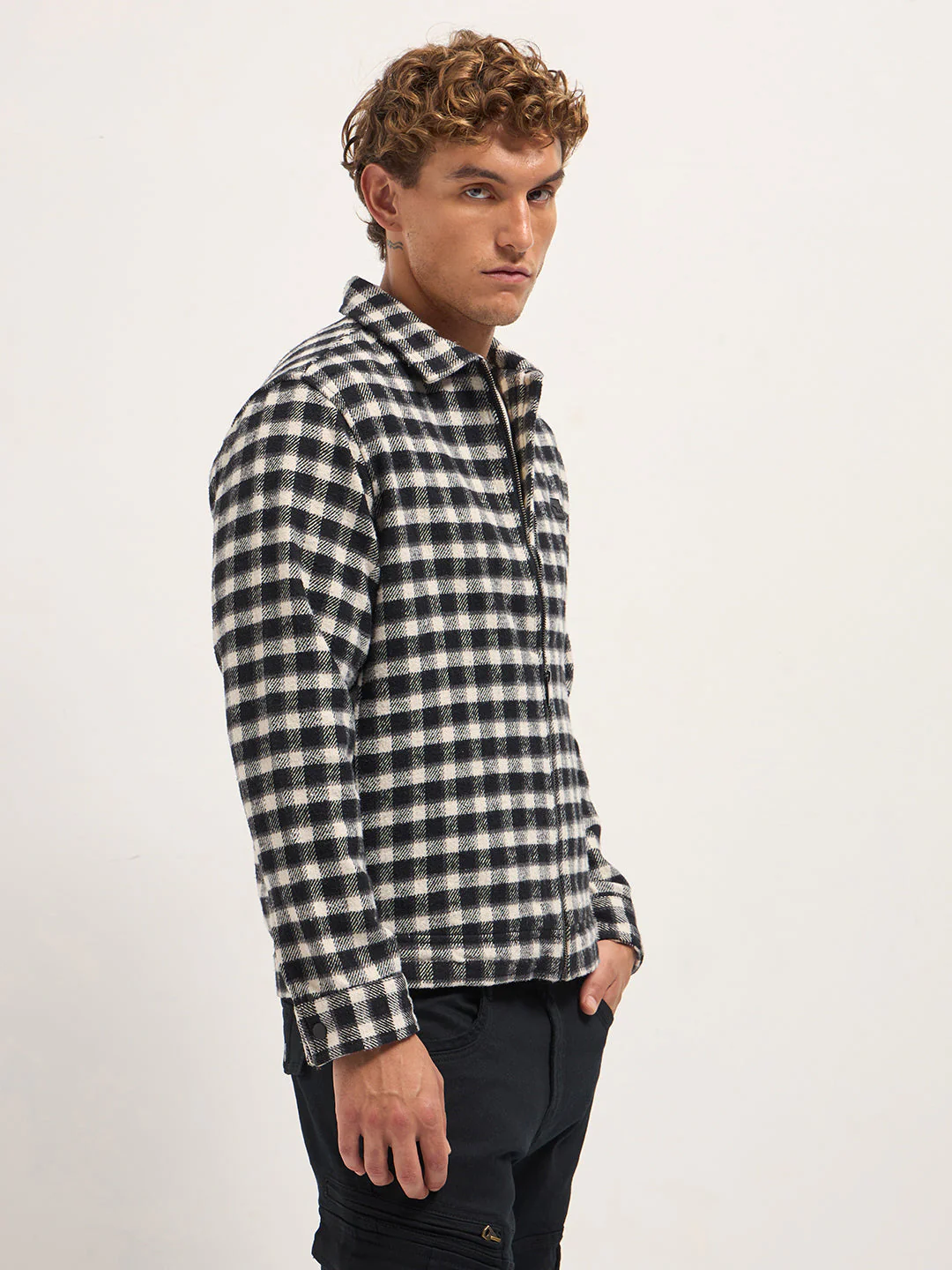 Men Black & White Checked Jacket - Image 3