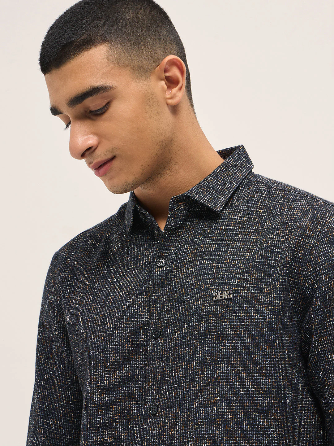 Men Black Woven Design Cotton Blend Slim Fit Casual Shirt - Image 5