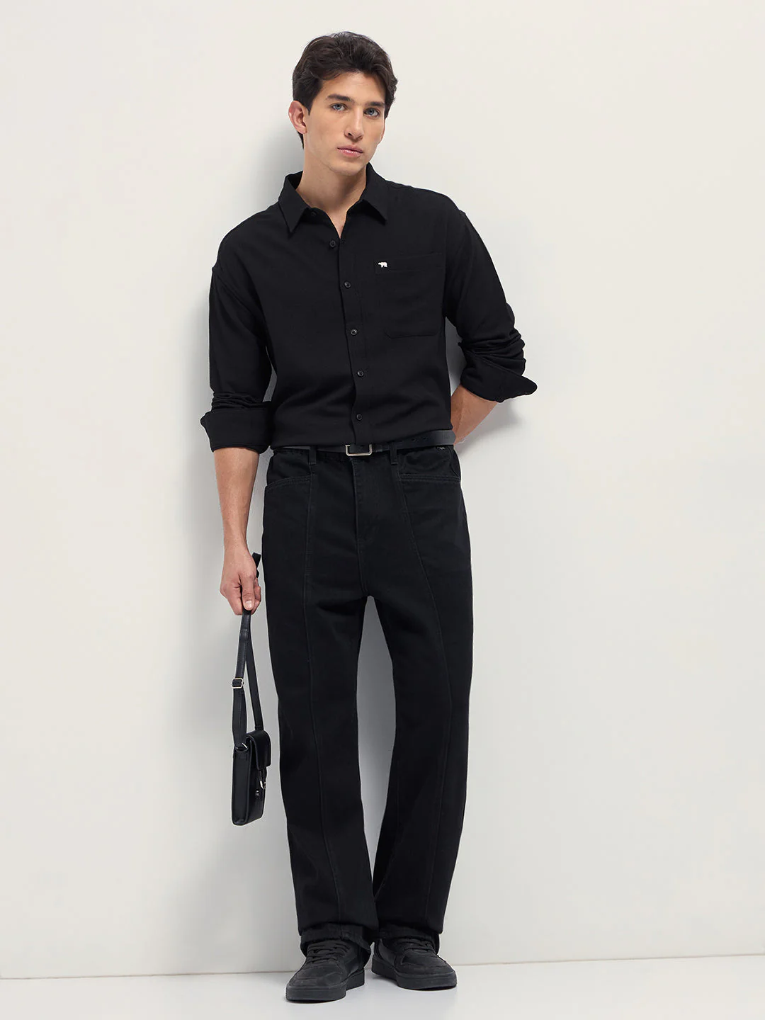 Men Black Woven Textured Relaxed Fit Casual Shirt - Image 4