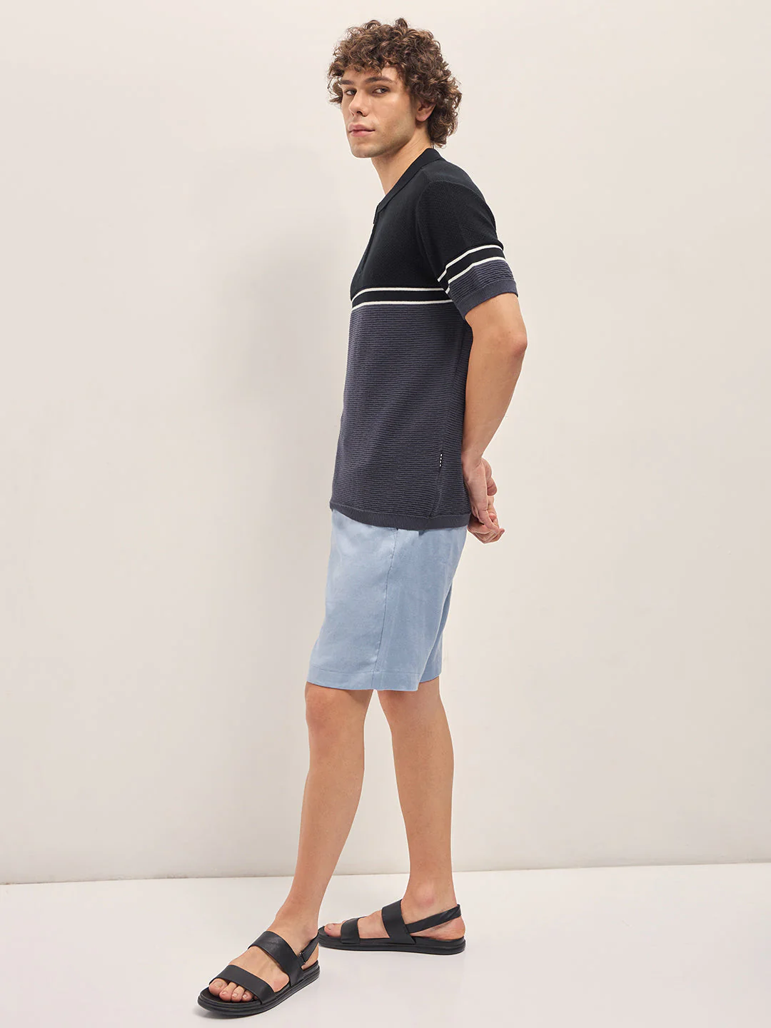 Men BlackBlue Dual-tone Textured Knit Regular Fit Polo T-shirt - Image 3