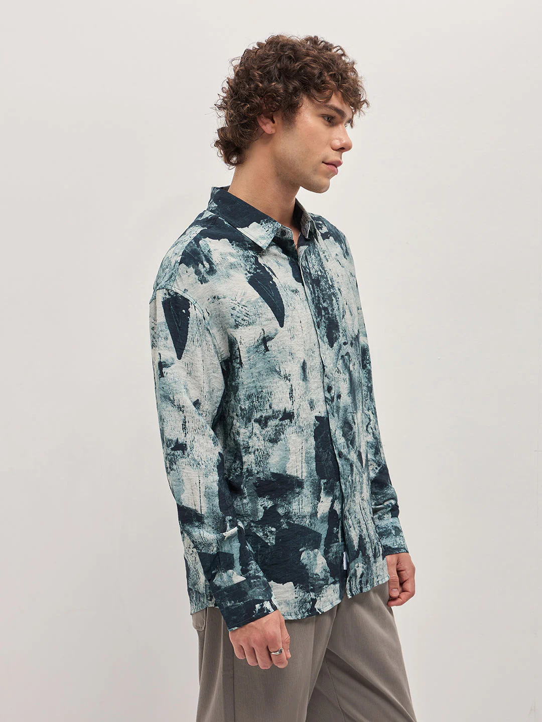 Men Blue Abstract Brushstroke effects Relax Fit Overshirt - Image 3