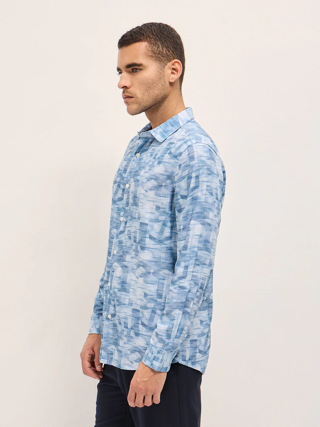 Men Blue Abstract Geometric print Tailored Fit Formal Shirt - Image 3