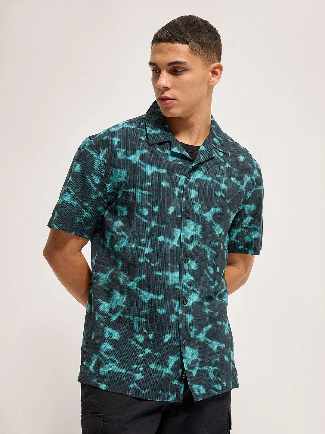 Men Blue Abstract Print Regular Fit Casual Shirt - Image 6