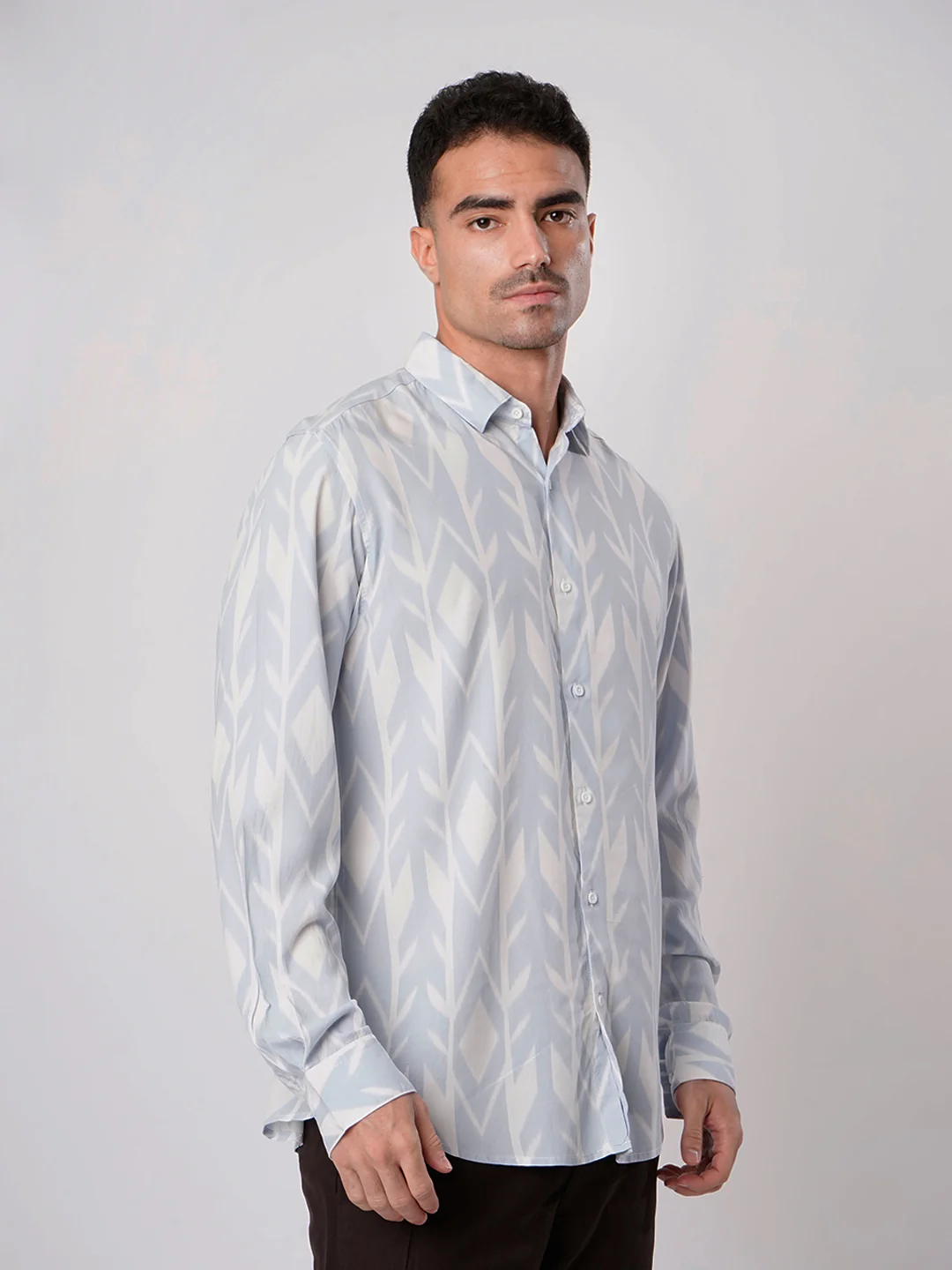 Men Blue and White Abstract printed Shirt - Image 3