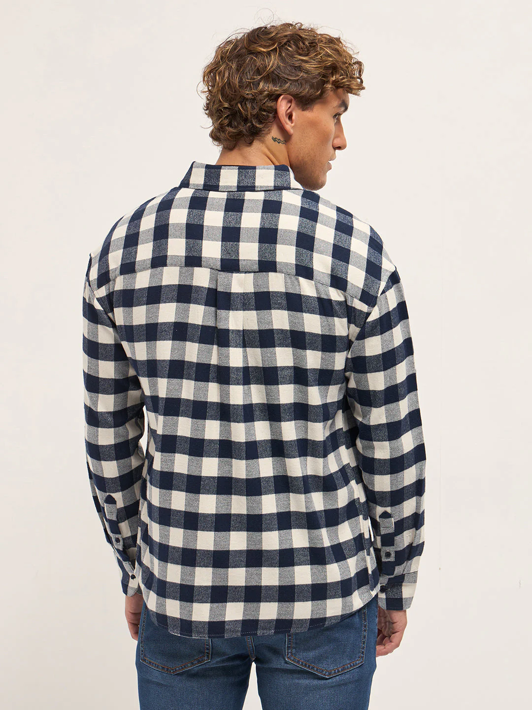 Men Blue and White Checked Cotton Relaxed Fit Casual Shirt - Image 2