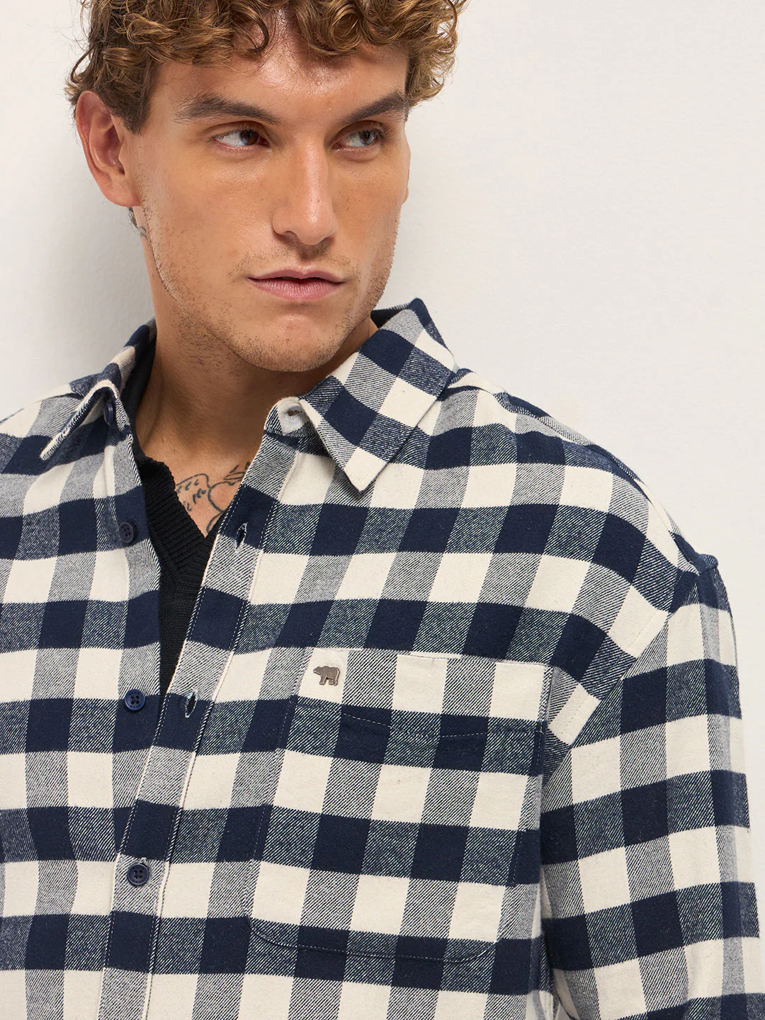 Men Blue and White Checked Cotton Relaxed Fit Casual Shirt - Image 5