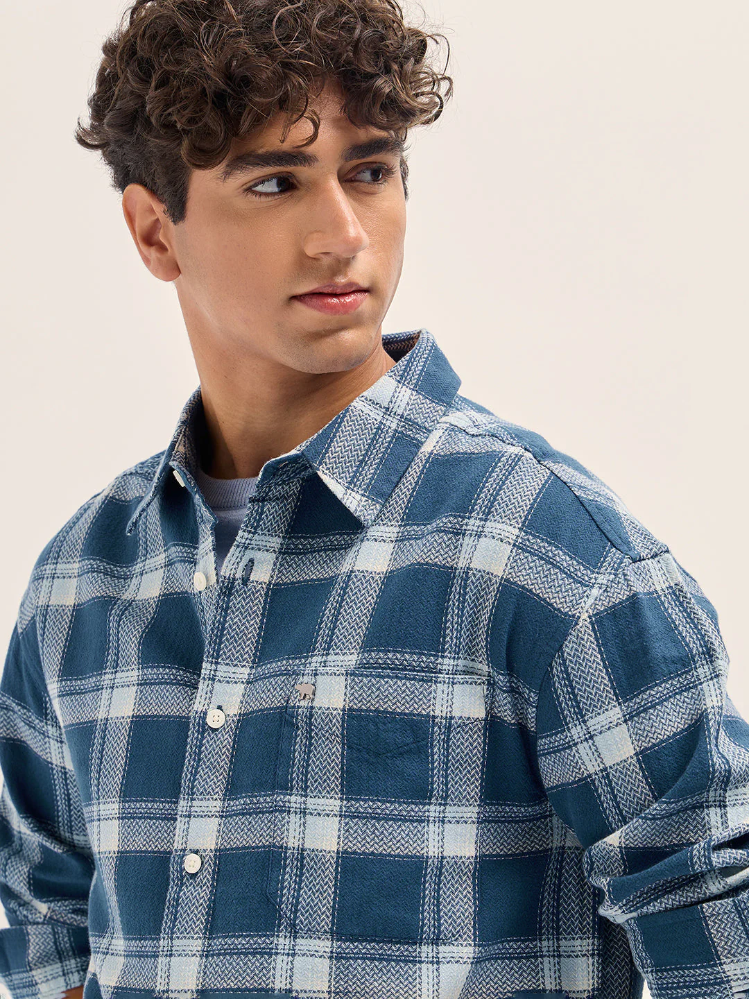 Men Blue and White Waffle Checked Textured Relaxed Fit Casual Shirt - Image 5