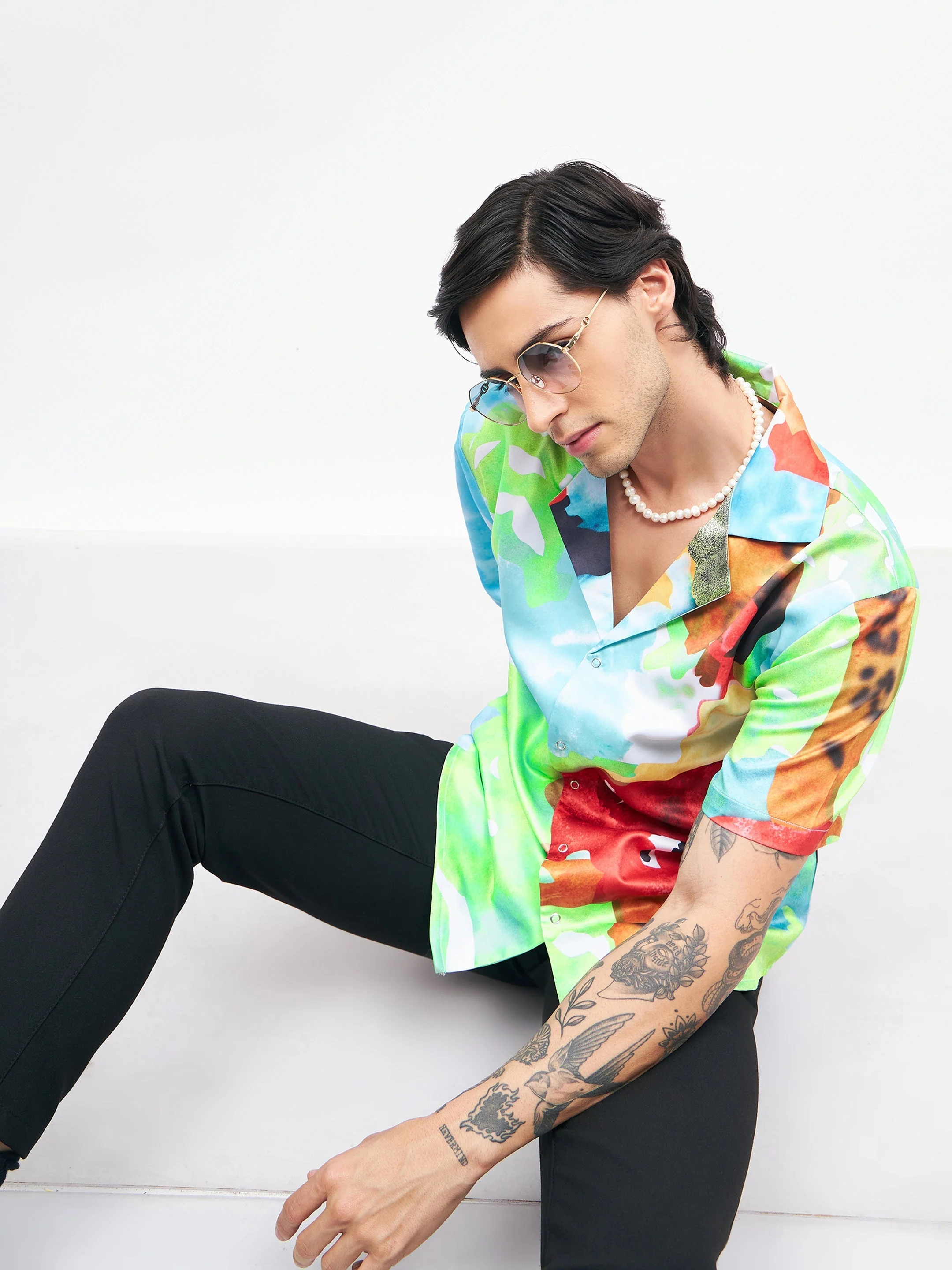 Men Blue Art Print Short Sleeves Satin Shirt - Image 2
