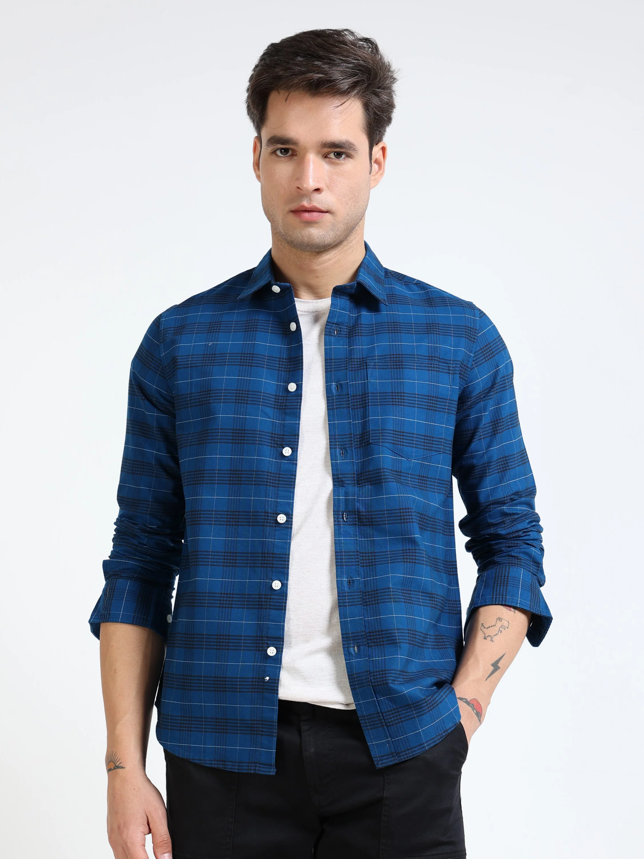 Men Slim Fit Blue & Black Shirt - Image 2