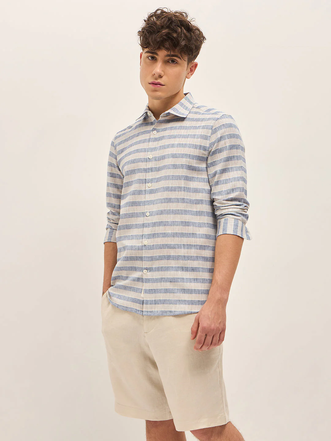 Men Blue Casual Shirt - Image 3
