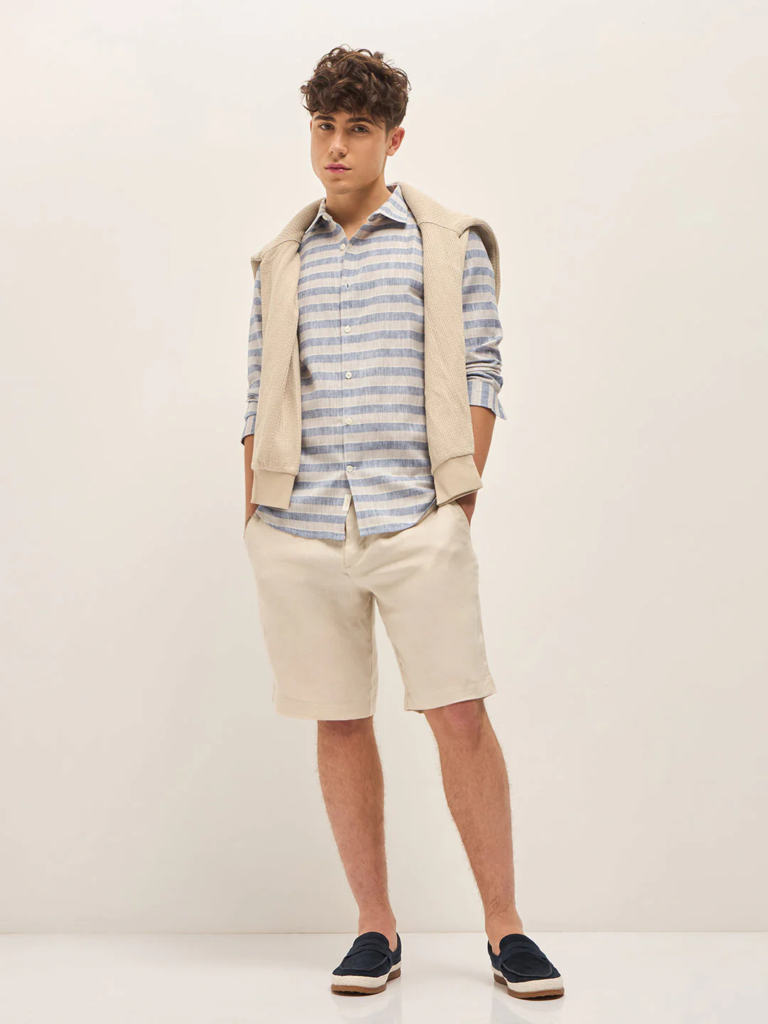 Men Blue Casual Shirt - Image 4