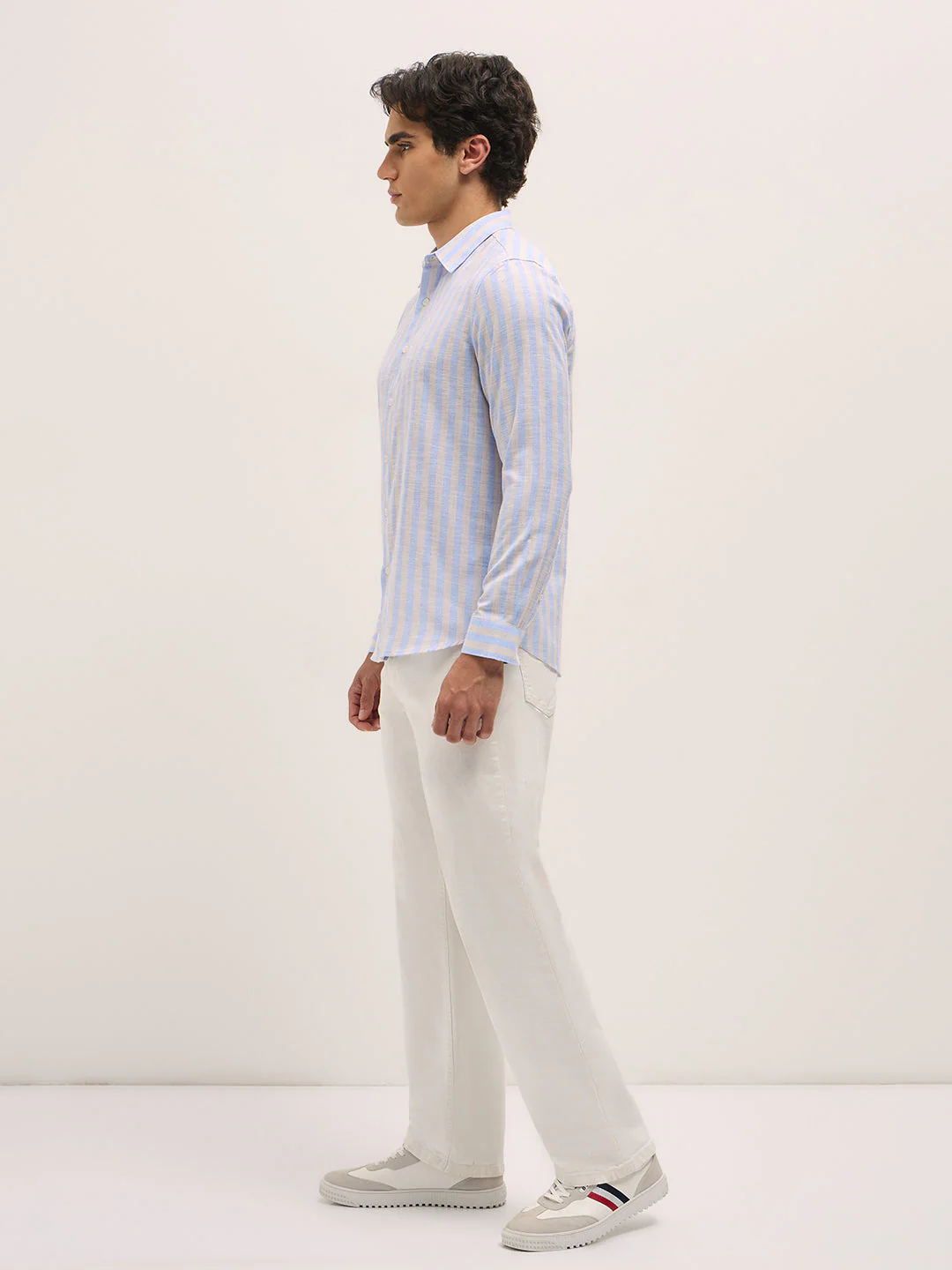 Men Blue Casual Shirt - Image 3