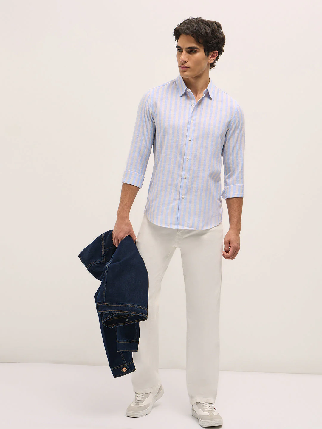Men Blue Casual Shirt - Image 4