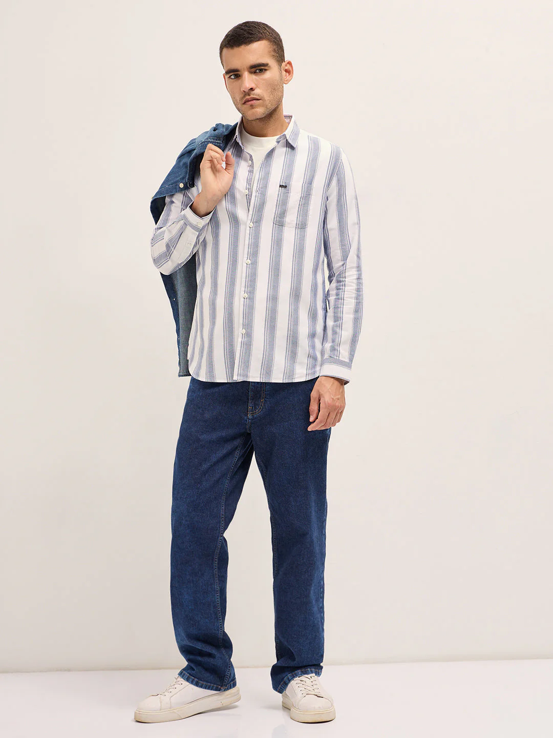 Men Blue Casual Shirt - Image 4