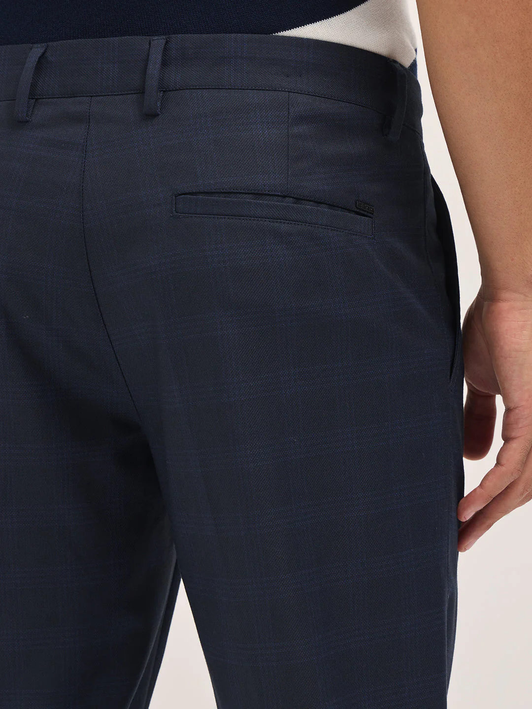 Men Blue Checked Regular Fit Formal Trousers - Image 6