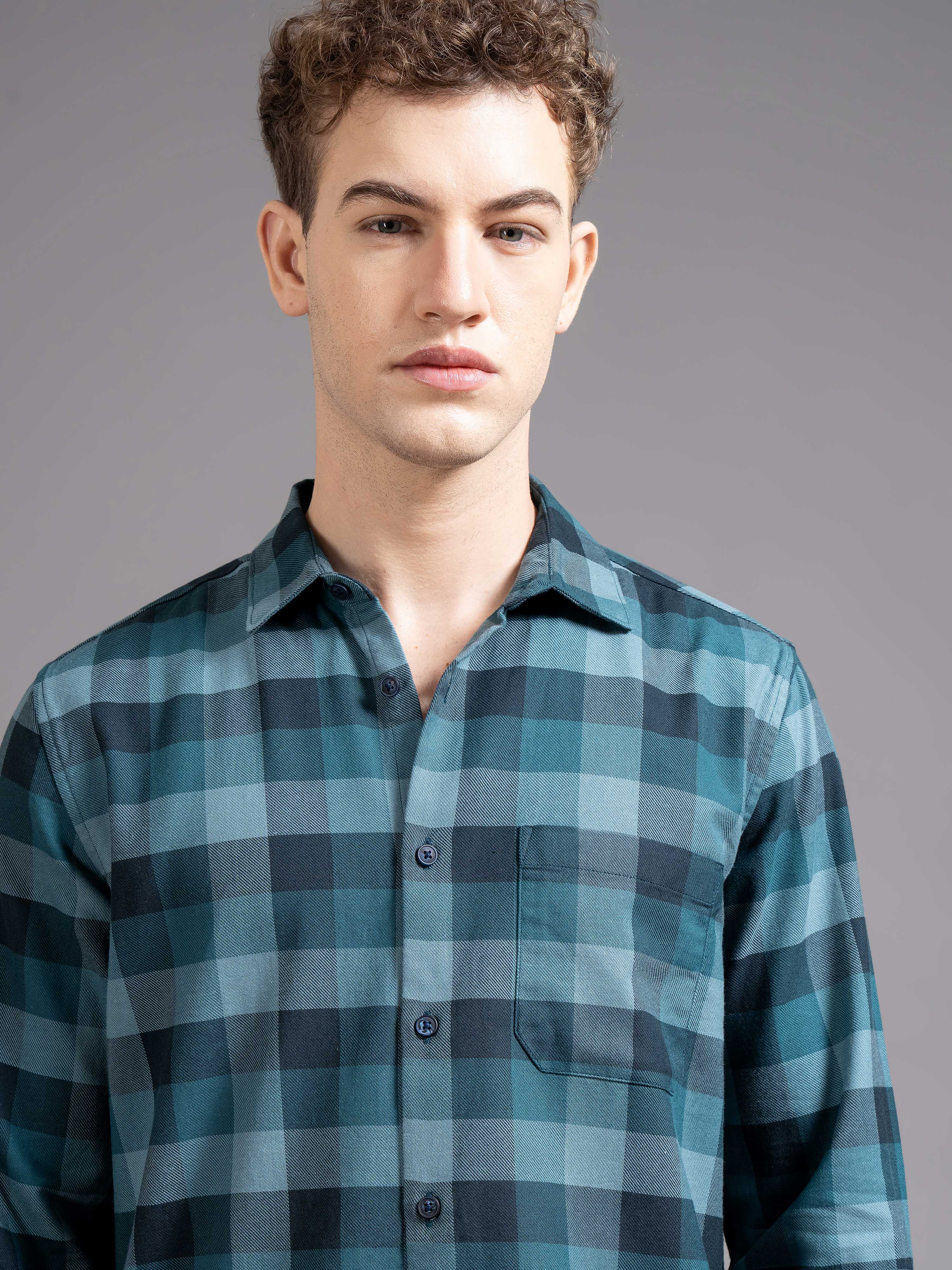 Men Blue Checked Shirt - Image 4