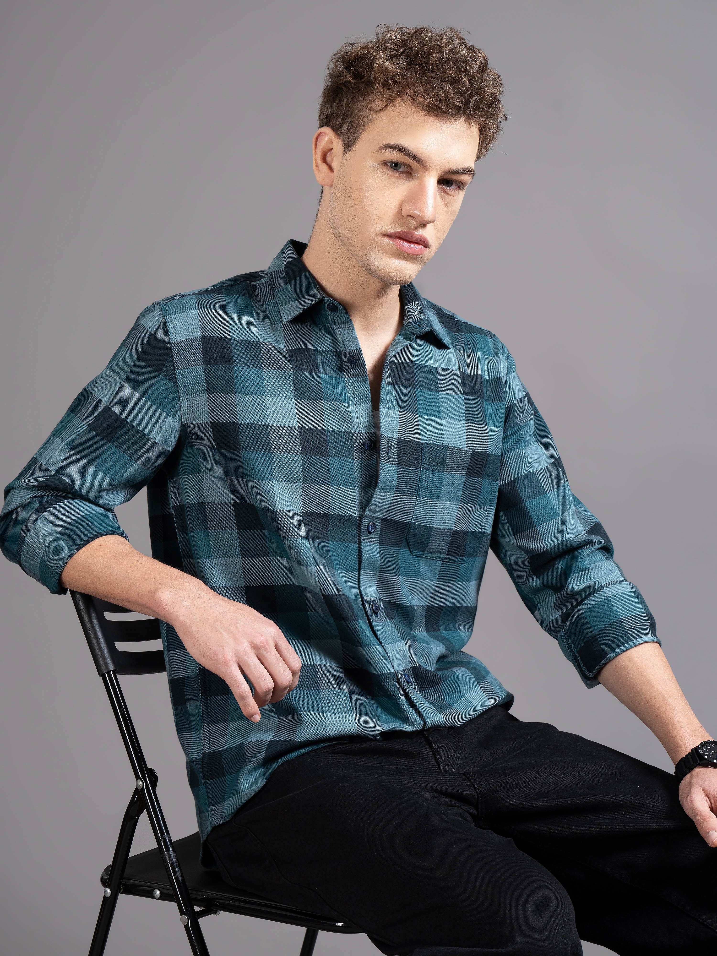 Men Blue Checked Shirt - Image 5