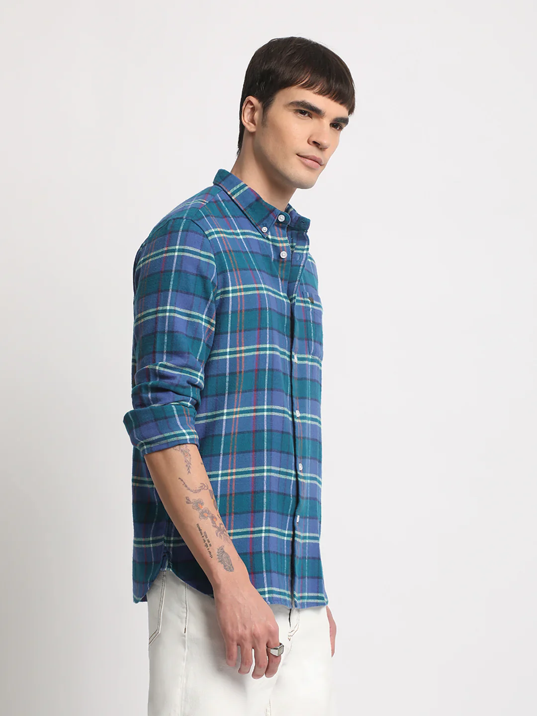 Men Blue Checked Slim Fit Casual Shirt - Image 4