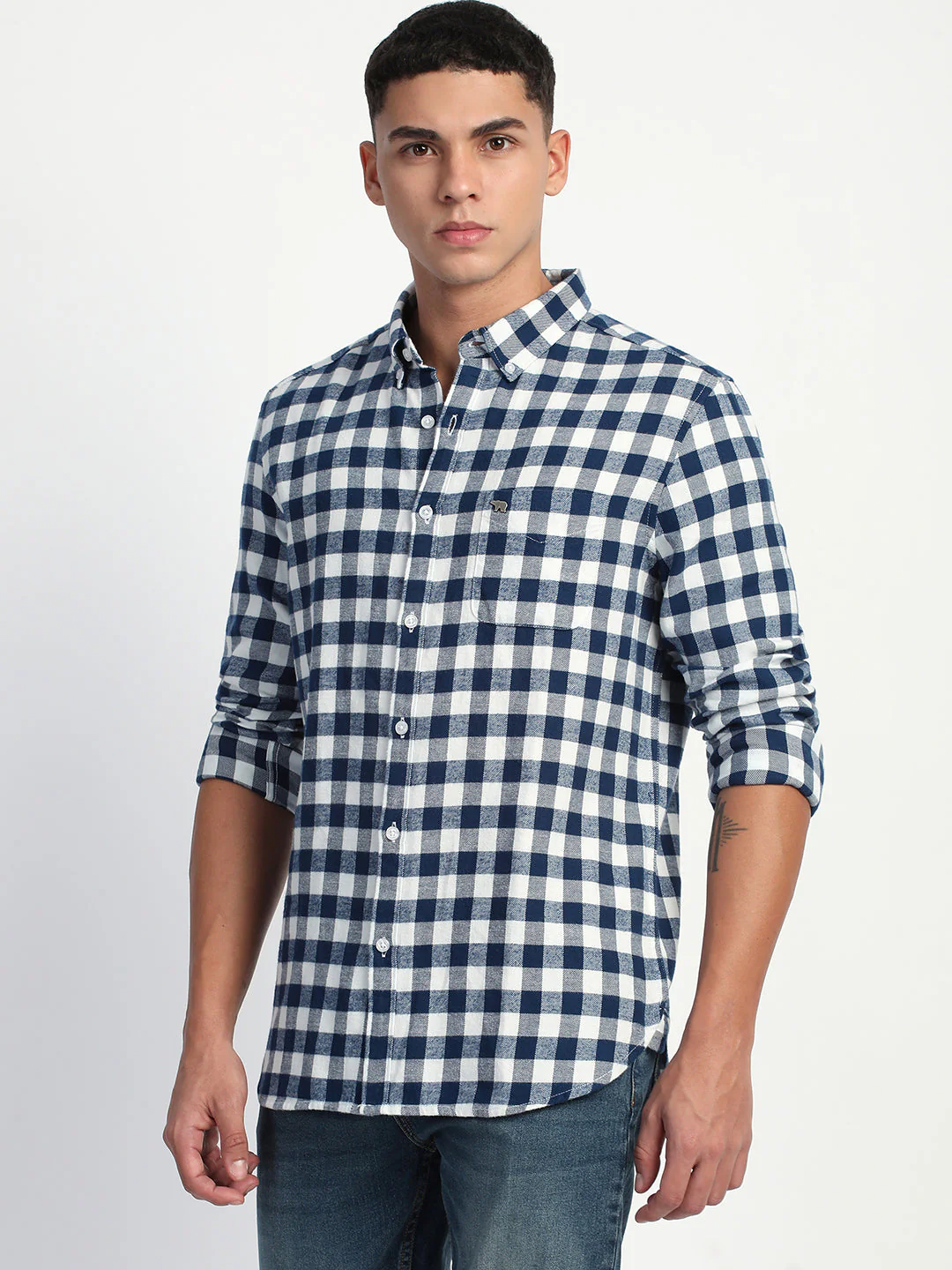 Men Blue Checked Slim Fit Casual Shirt - Image 3