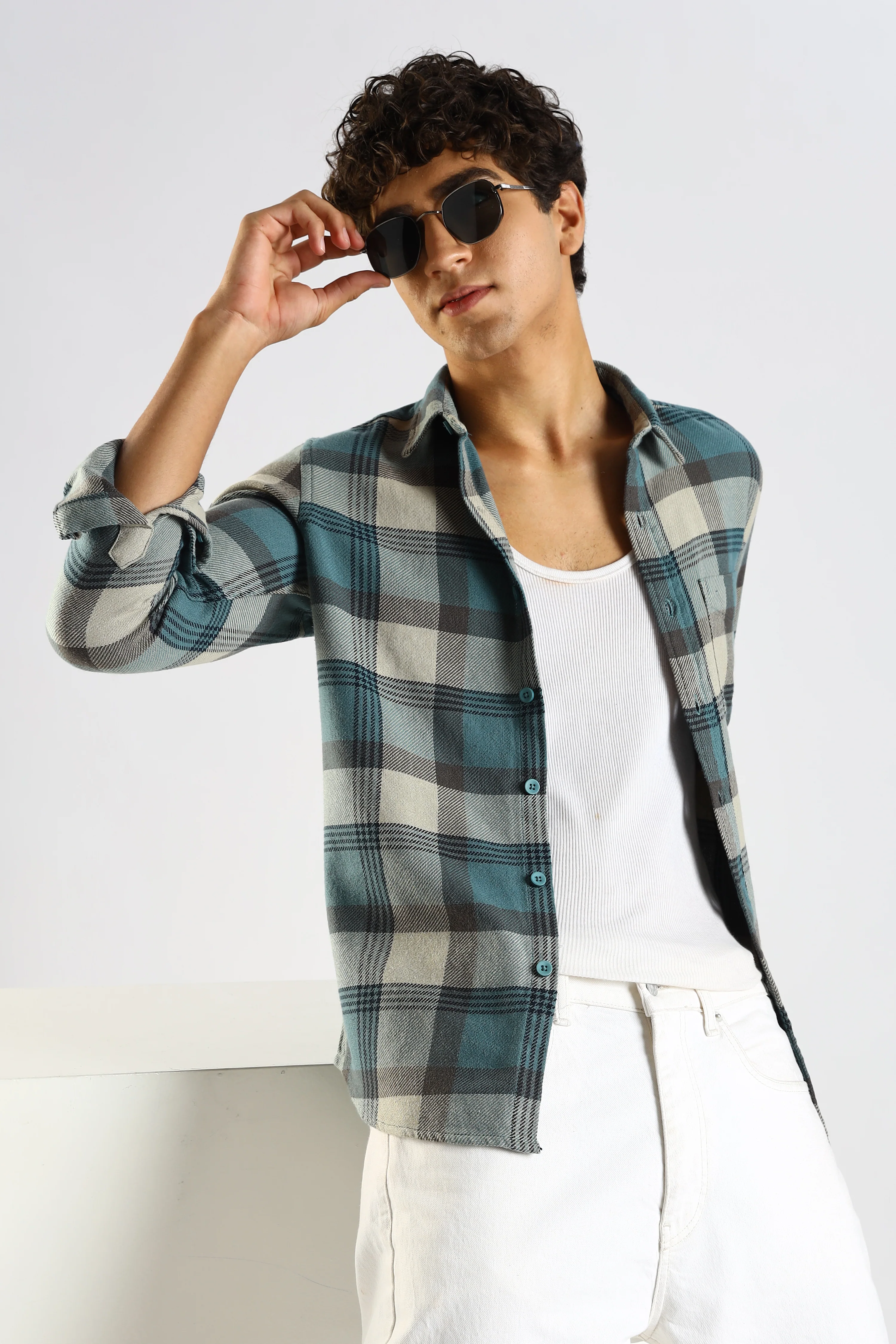 Men Blue Cotton Blend Checked Shirt - Image 3