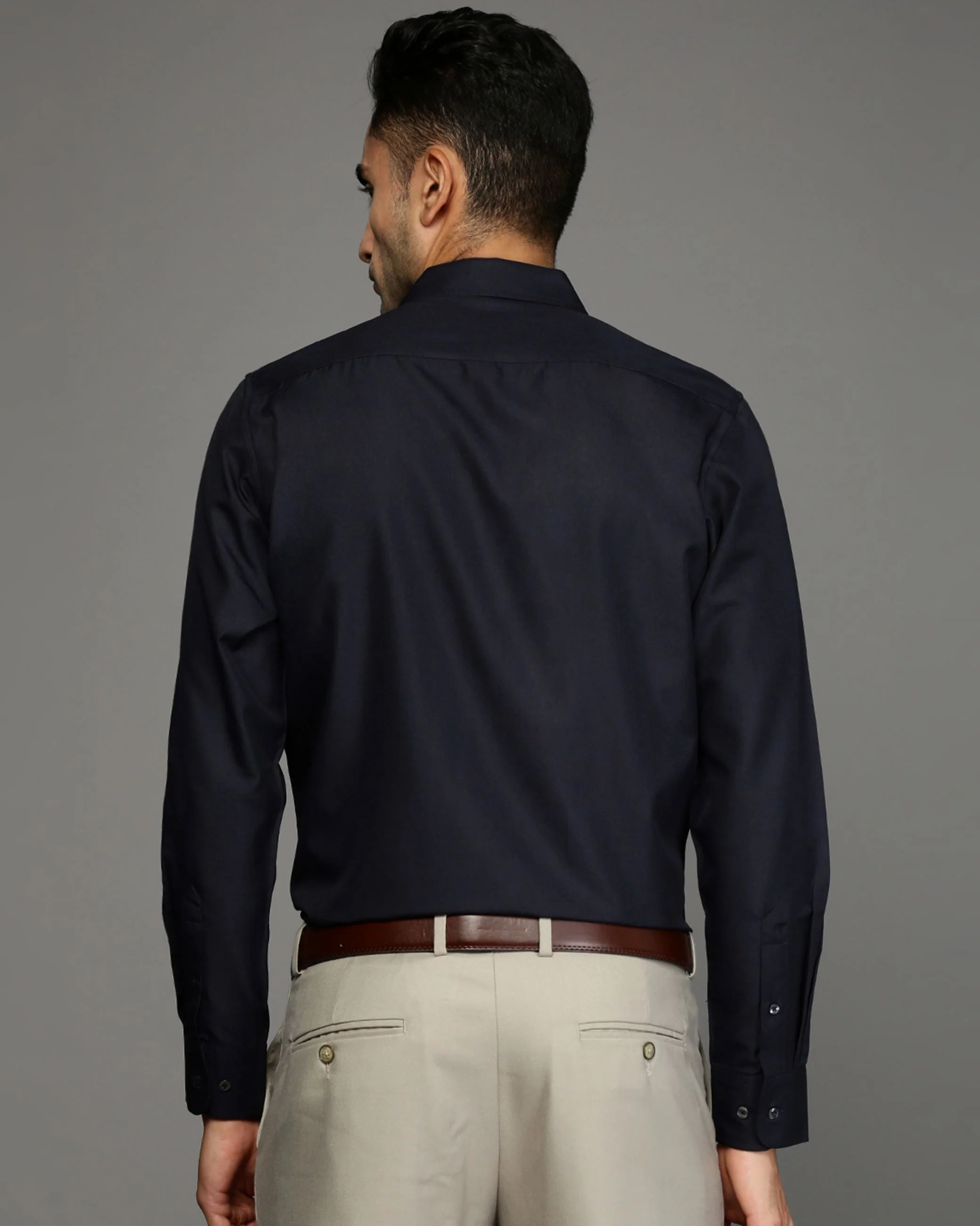 Men Blue Cotton Blend Slim Shirt - Image 4