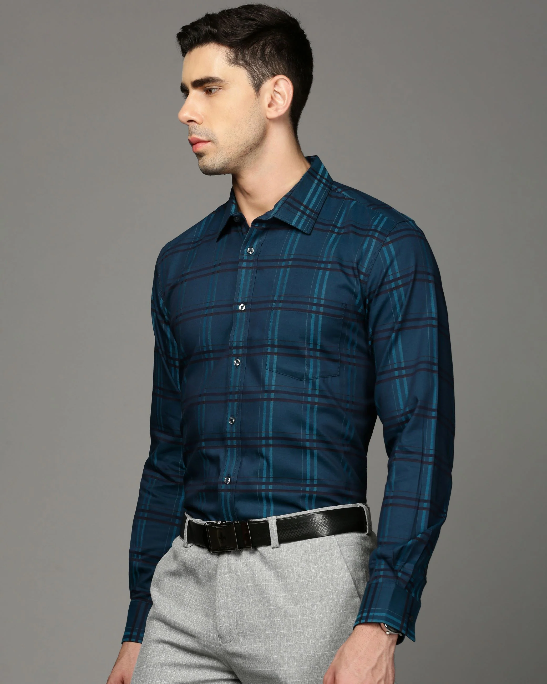 Men Blue Cotton Blend Slim Shirt - Image 3