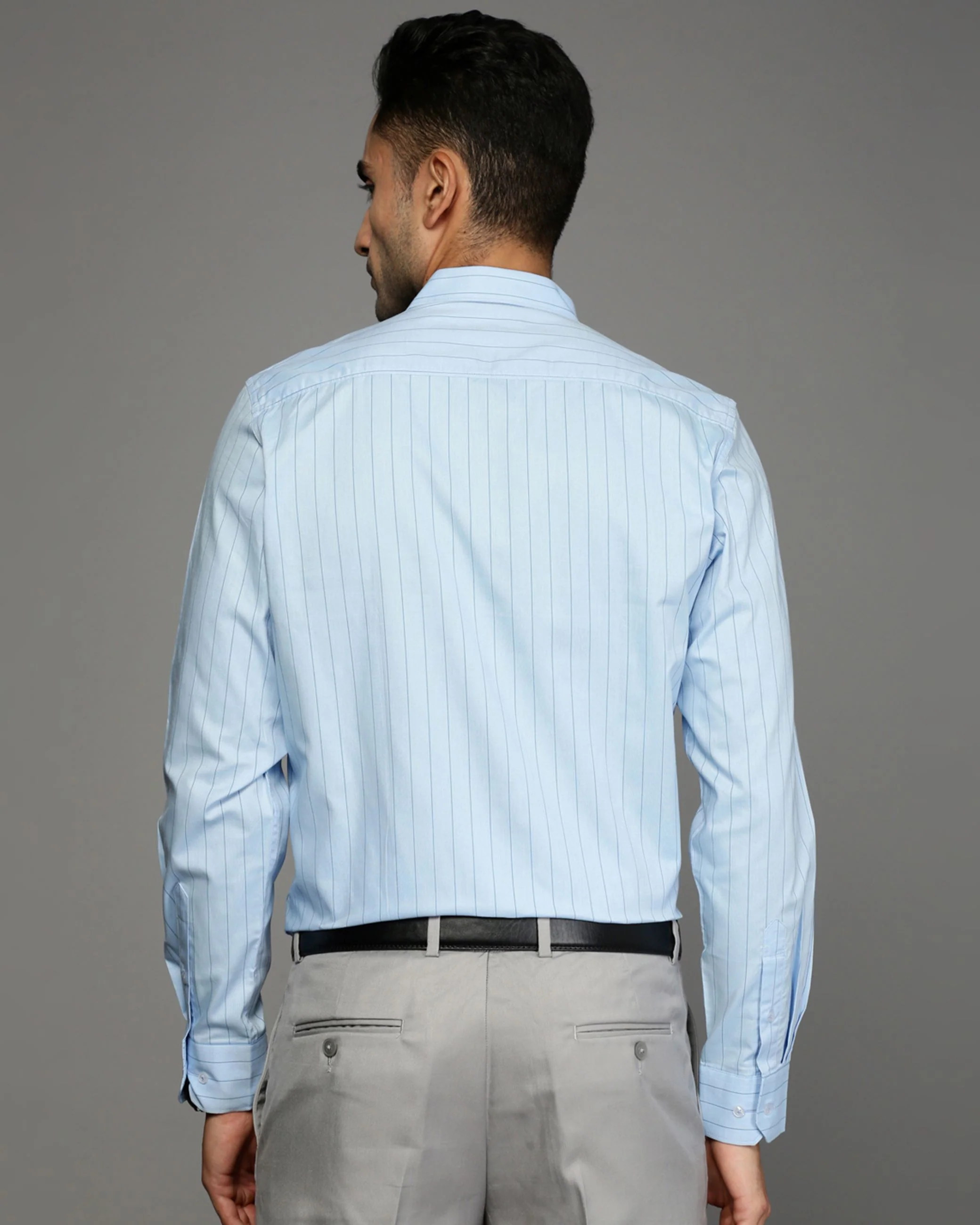 Men Blue Cotton Blend Slim Shirt - Image 4