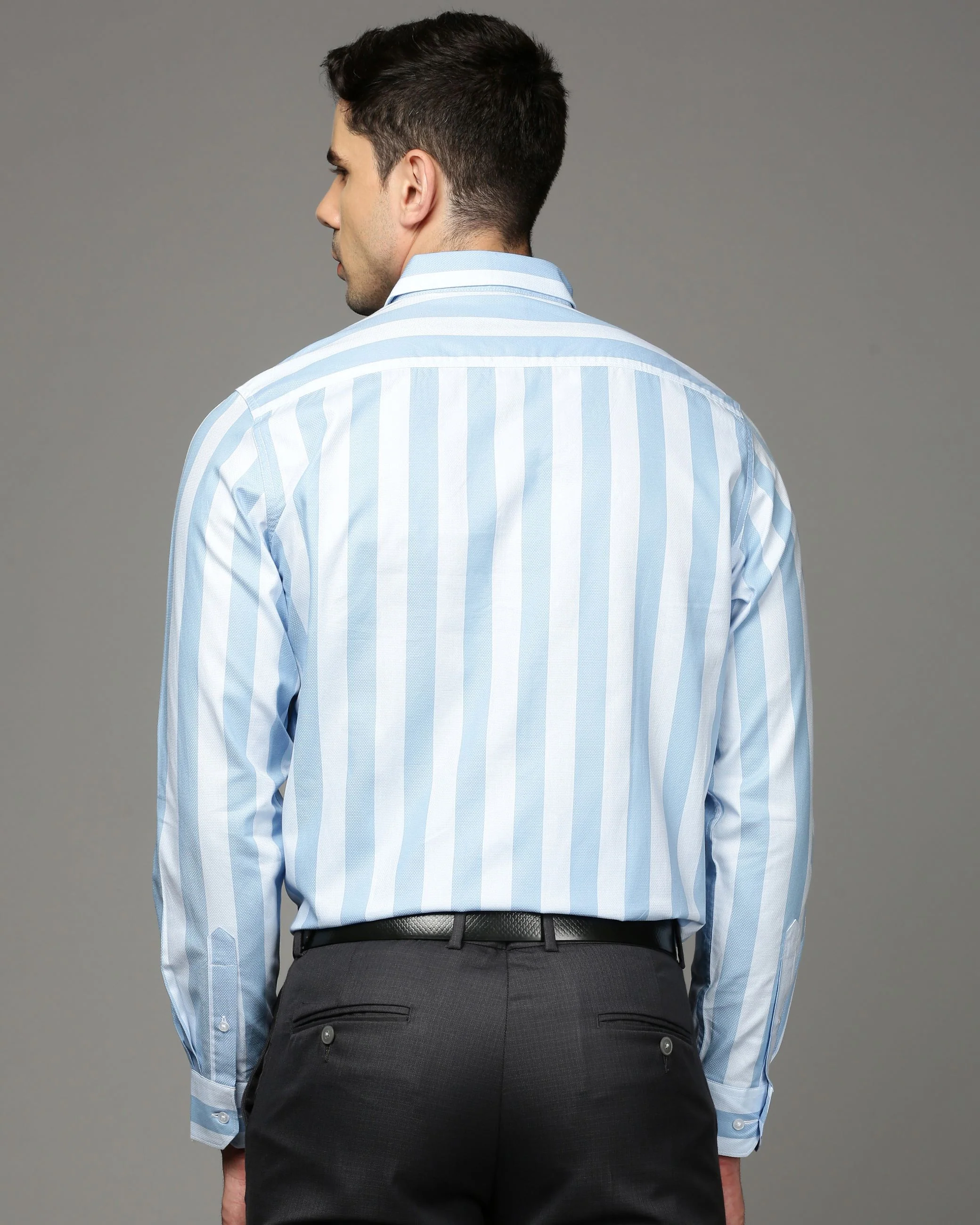 Men Blue Cotton Blend Slim Shirt - Image 4