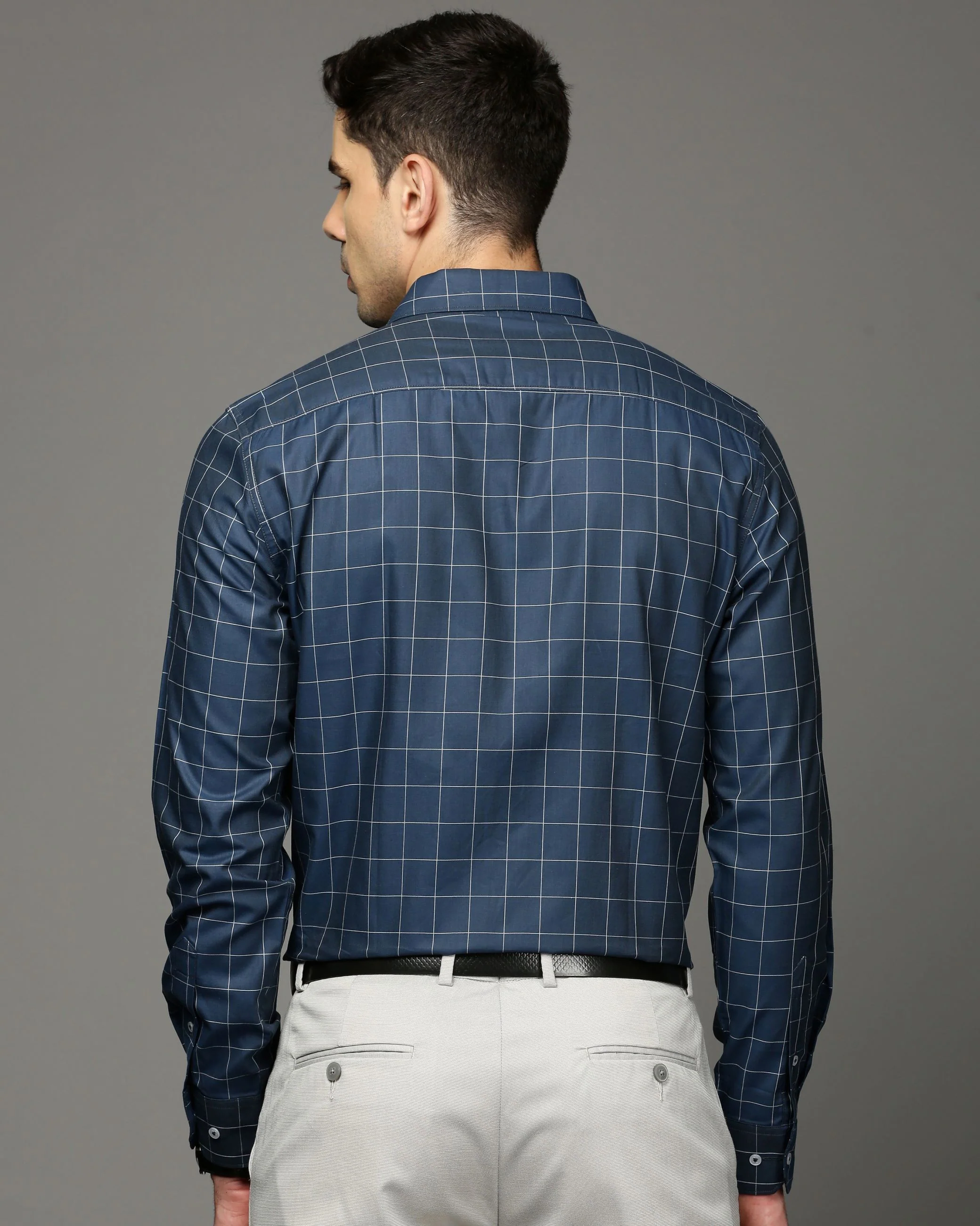 Men Blue Cotton Blend Slim Shirt - Image 4