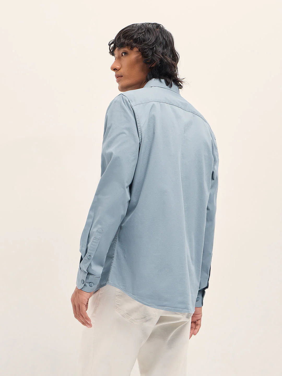 Men Blue Cotton Blend Solid Slim Fit Casual Shirt - Image 2