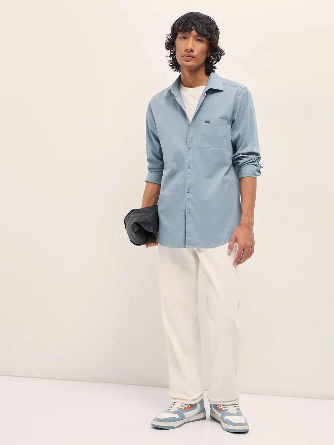 Men Blue Cotton Blend Solid Slim Fit Casual Shirt - Image 4