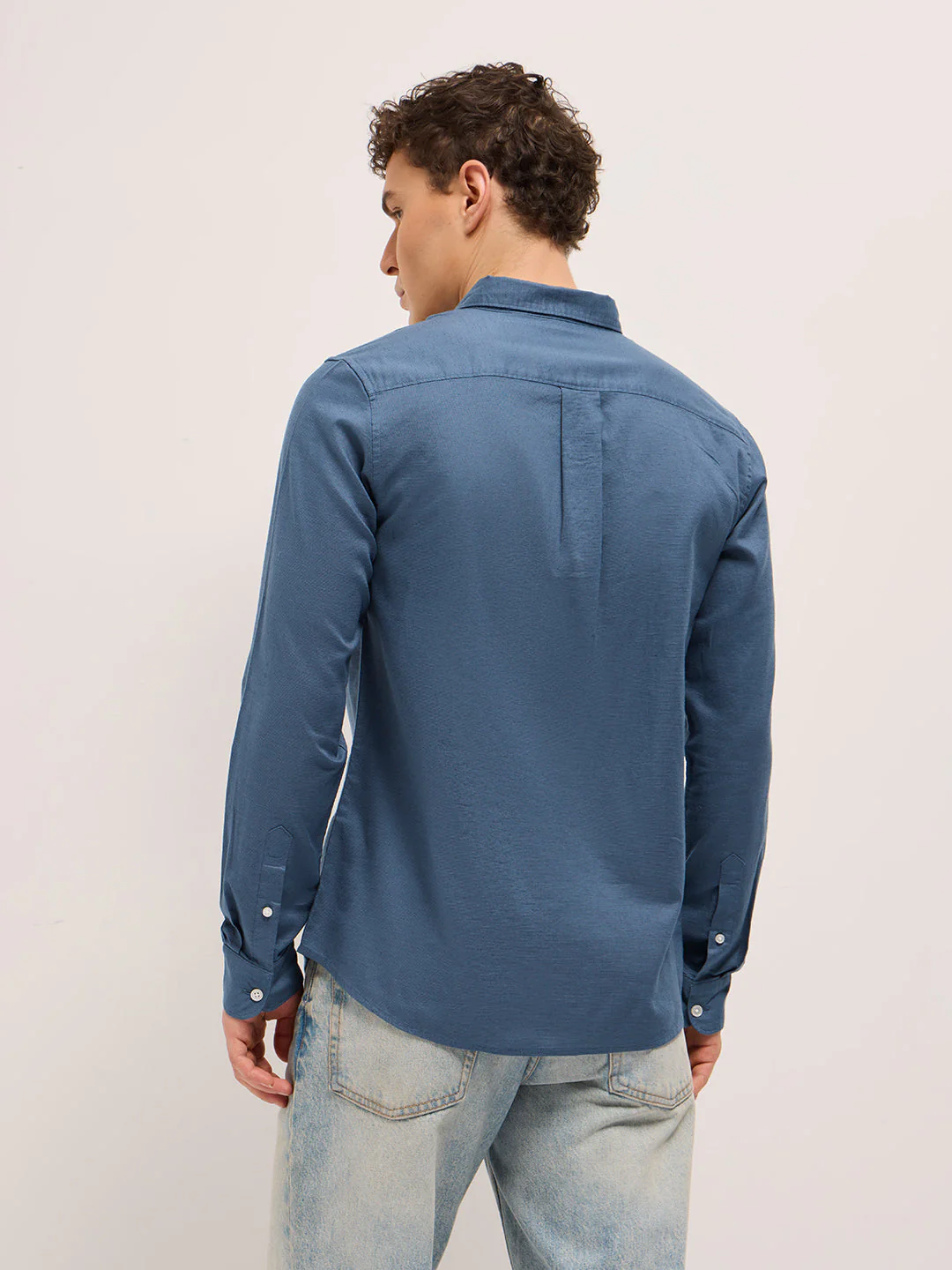 Men Blue Cotton Solid Slim Fit Casual Shirt - Image 2