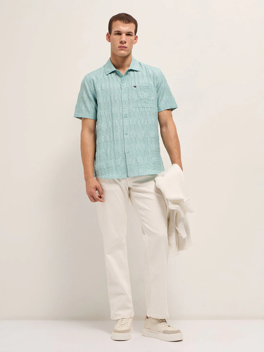 Men Blue Crinkle Textured Regular Fit Half-Sleeve Casual Shirt - Image 4