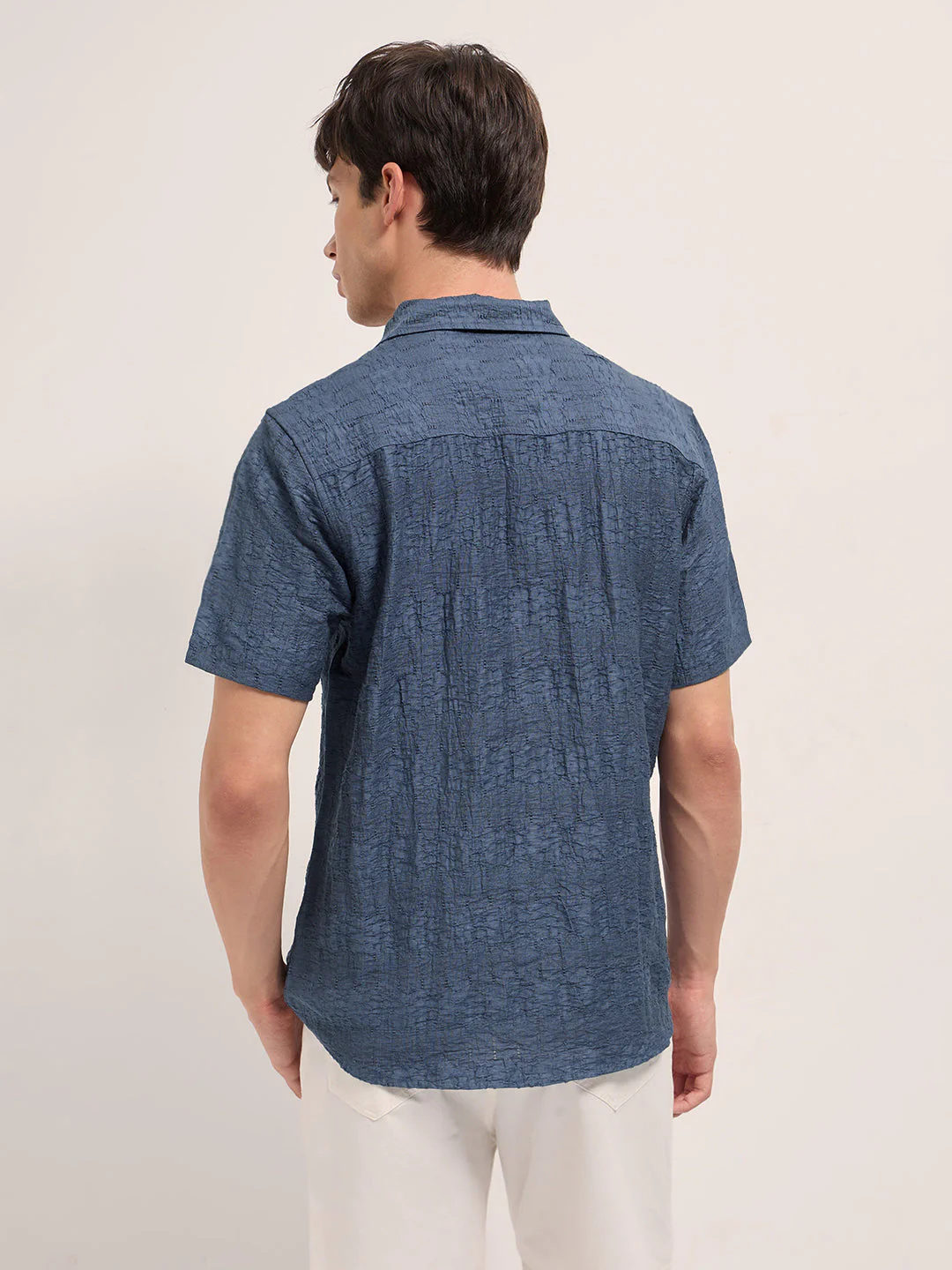 Men Blue Crinkle Textured Regular Fit Half-Sleeve Casual Shirt - Image 2