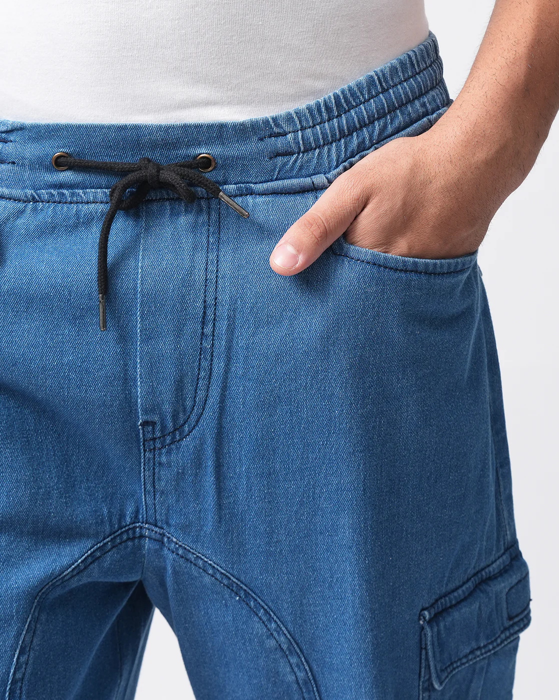 Men Blue Denim Cargo Pants - Image 7
