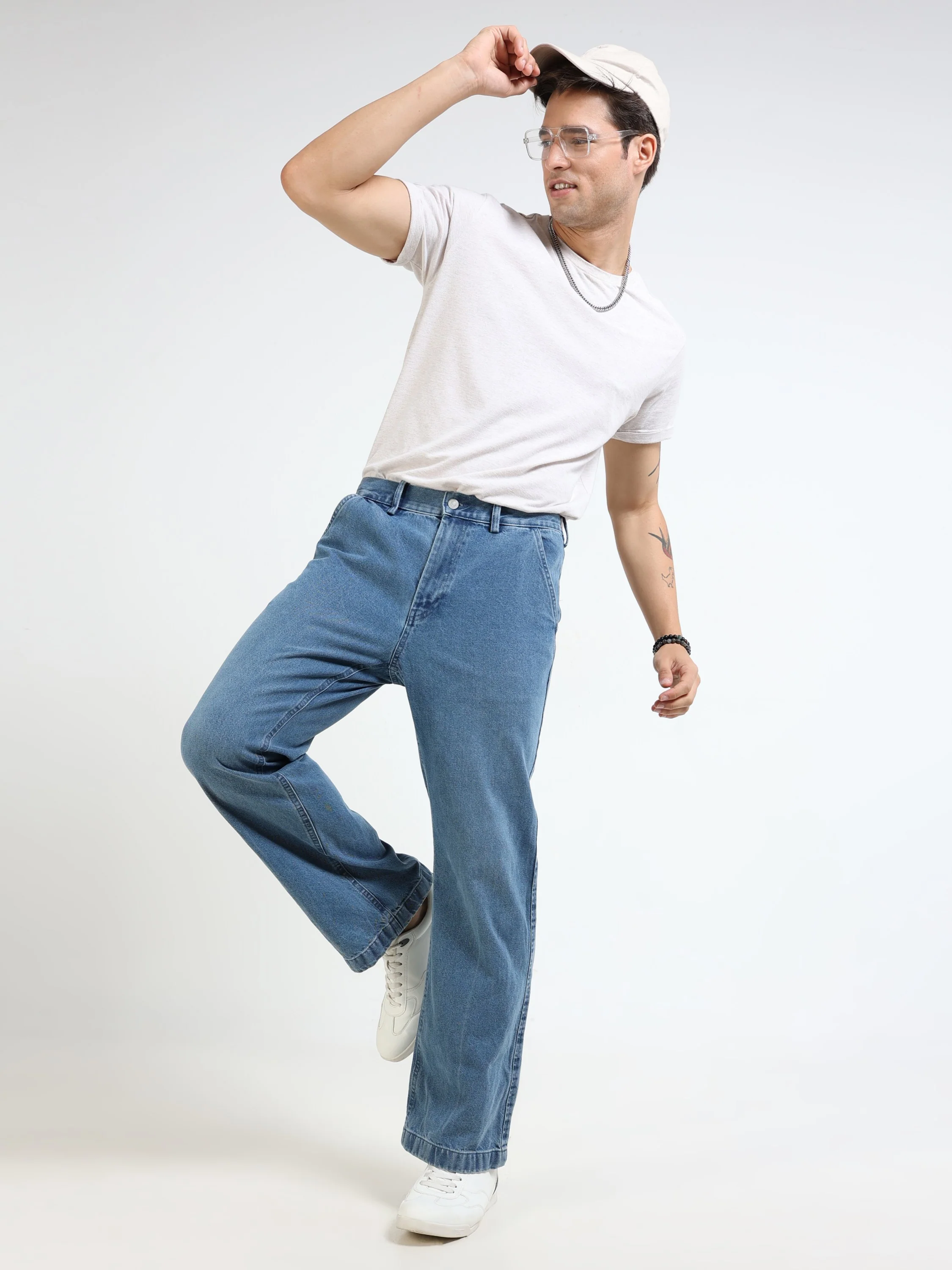 Men Blue Denim Flared Pants - Image 2