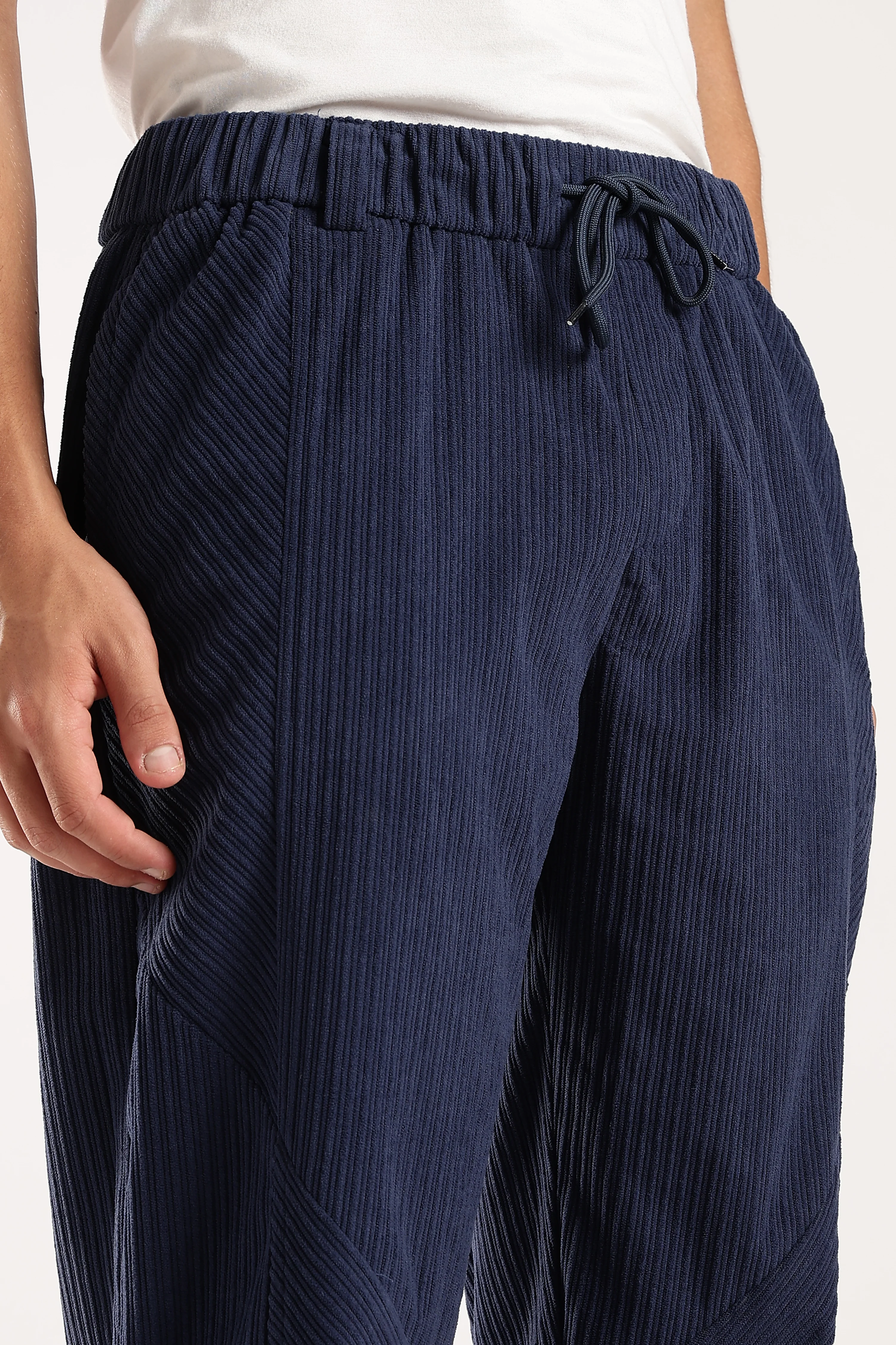 Men Blue Textured Drawcord Trousers - Image 10
