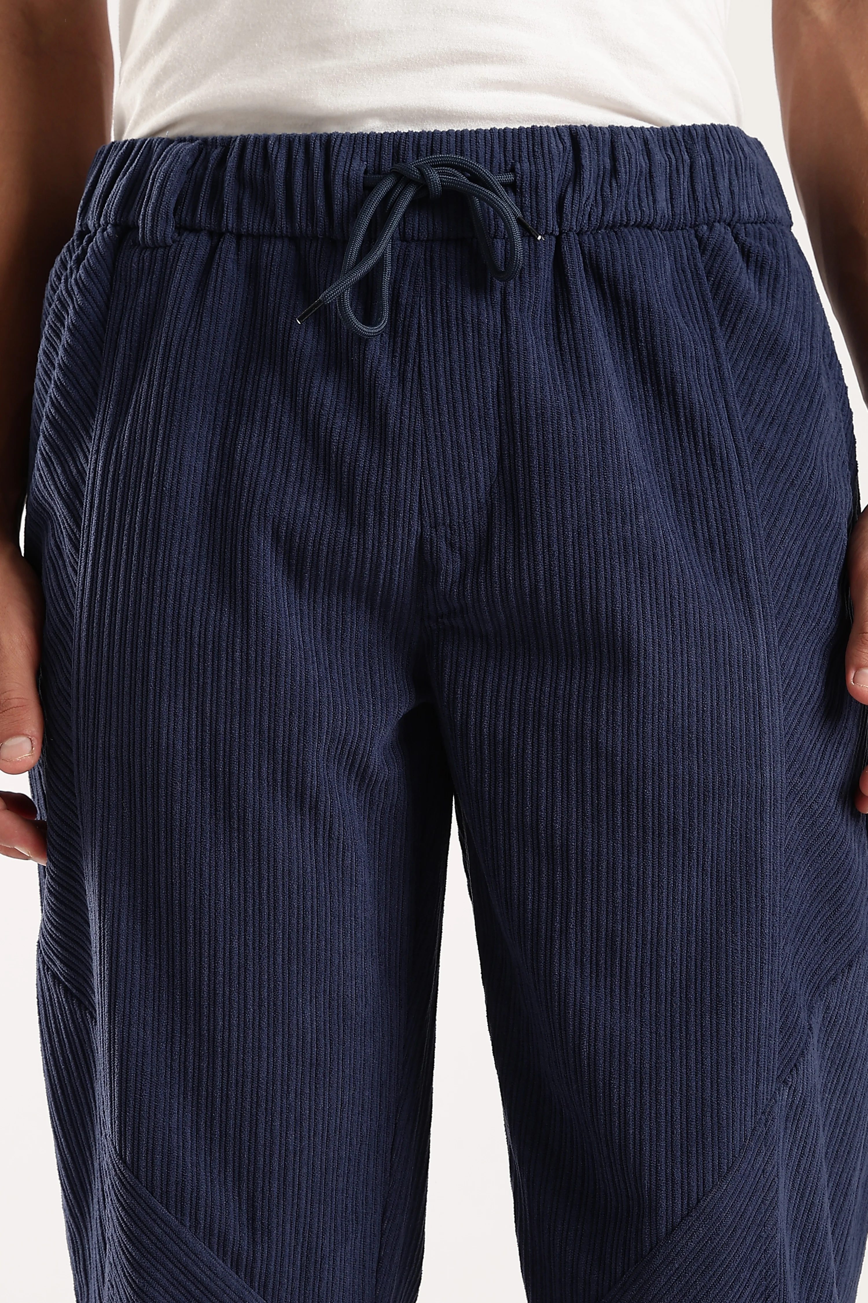 Men Blue Textured Drawcord Trousers - Image 11
