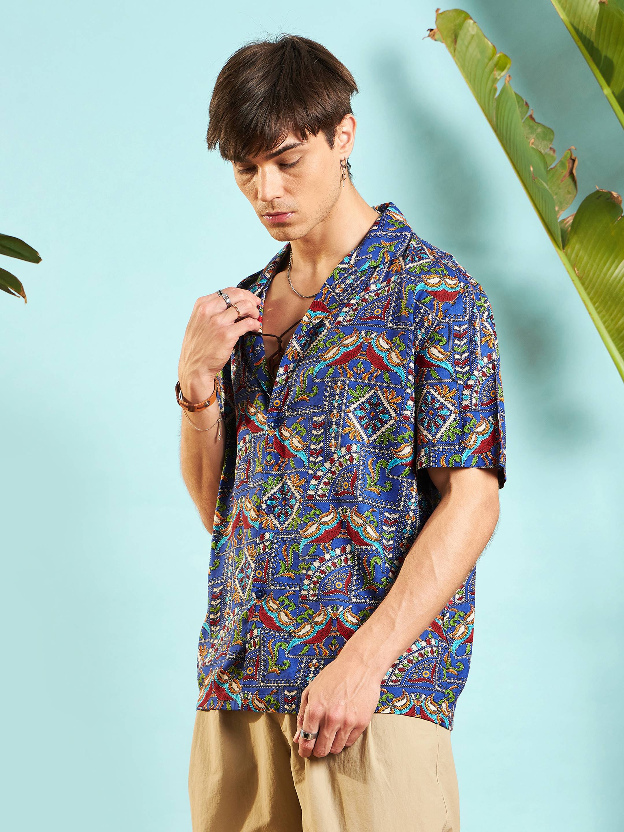 Men Blue Ethnic Print Relax Fit Shirt - Image 3