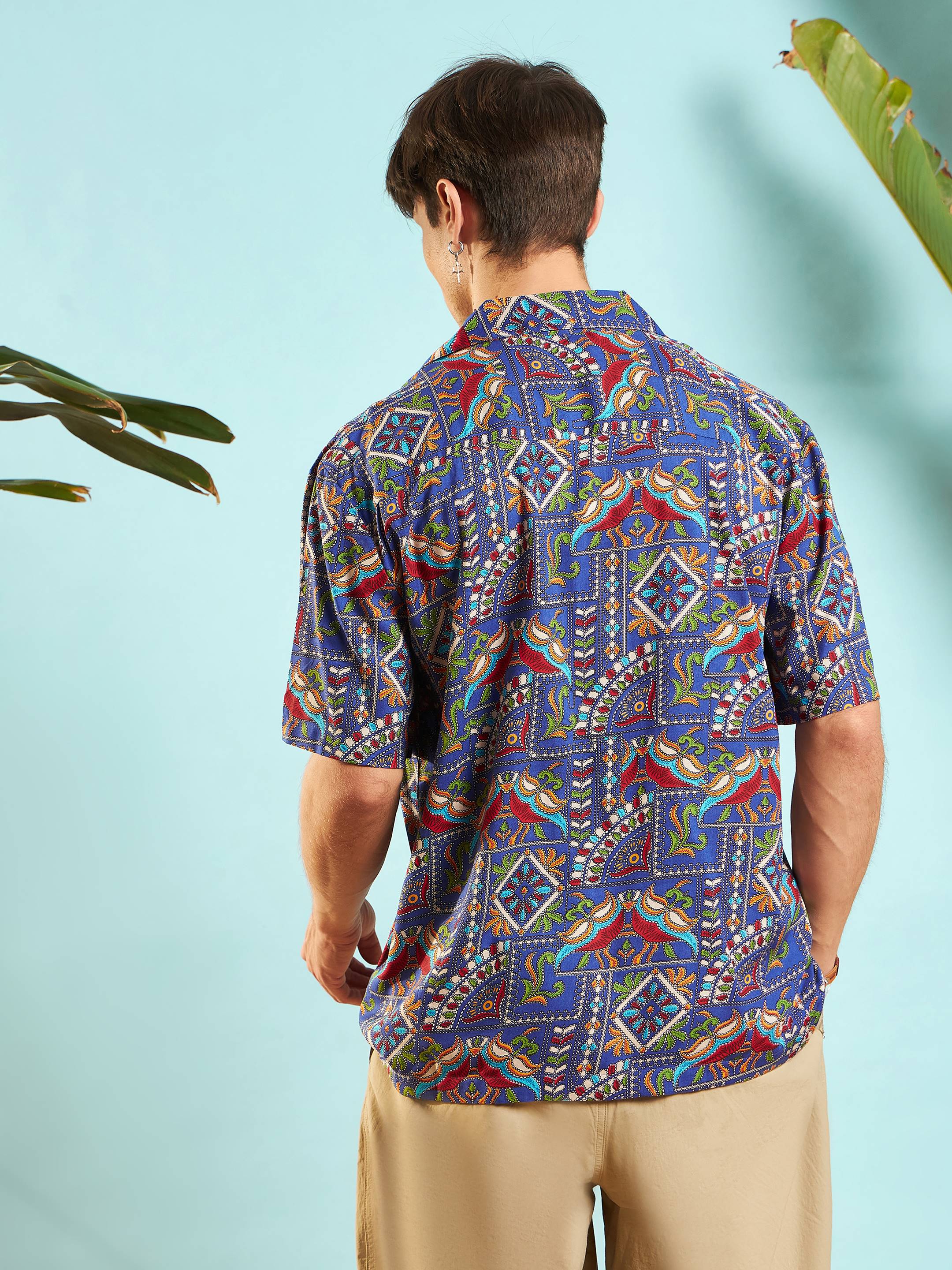 Men Blue Ethnic Print Relax Fit Shirt - Image 5