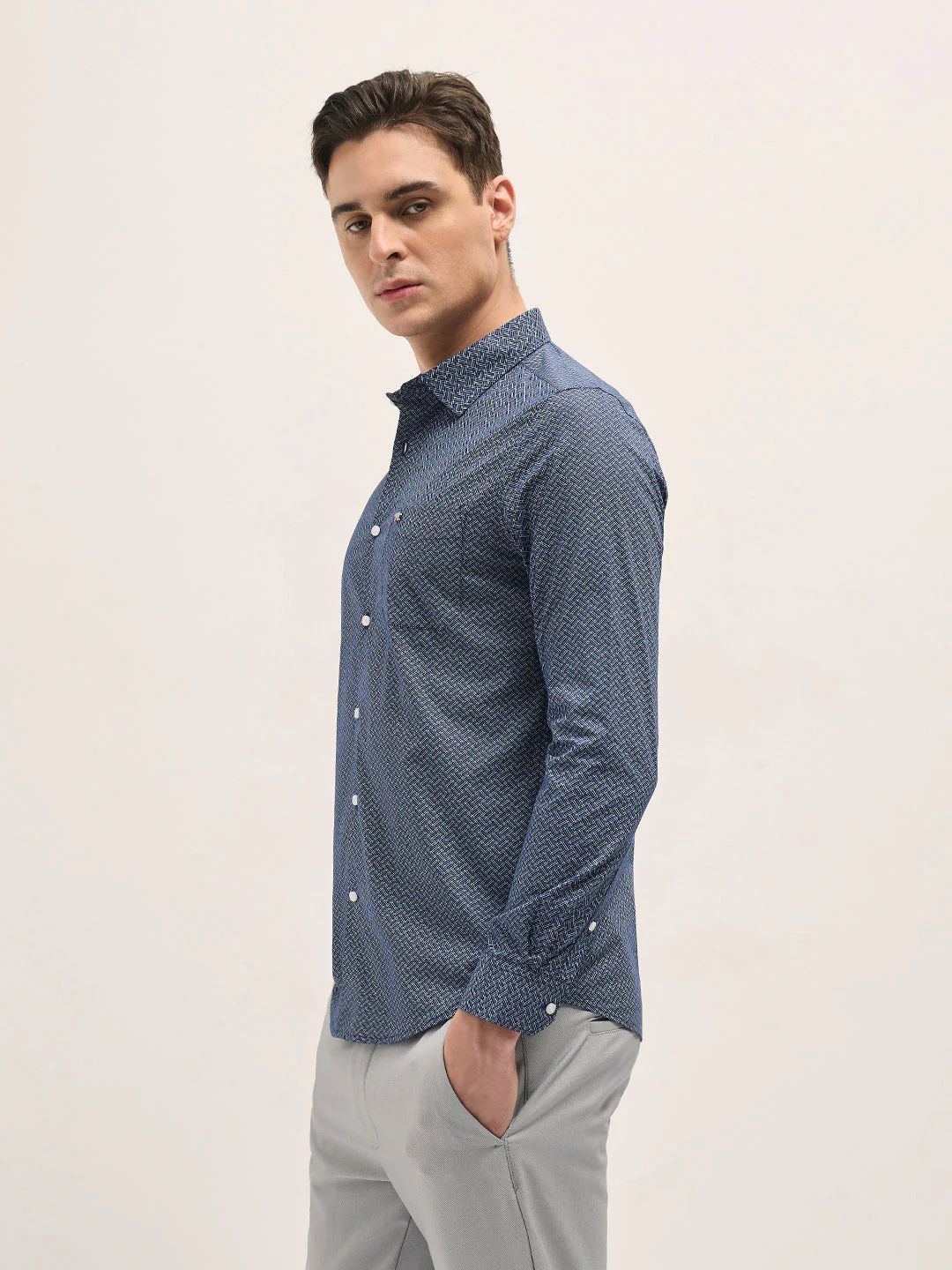 Men Blue Geometric Printed Tailored Fit Formal Shirt - Image 3